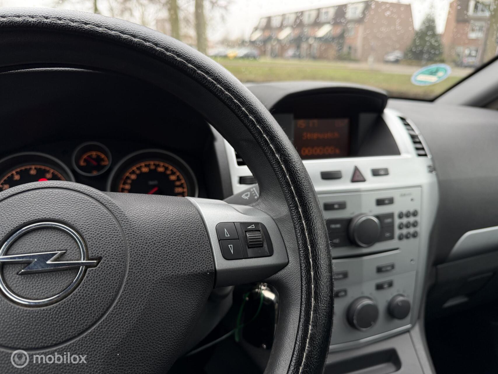 Foto van Opel Zafira
