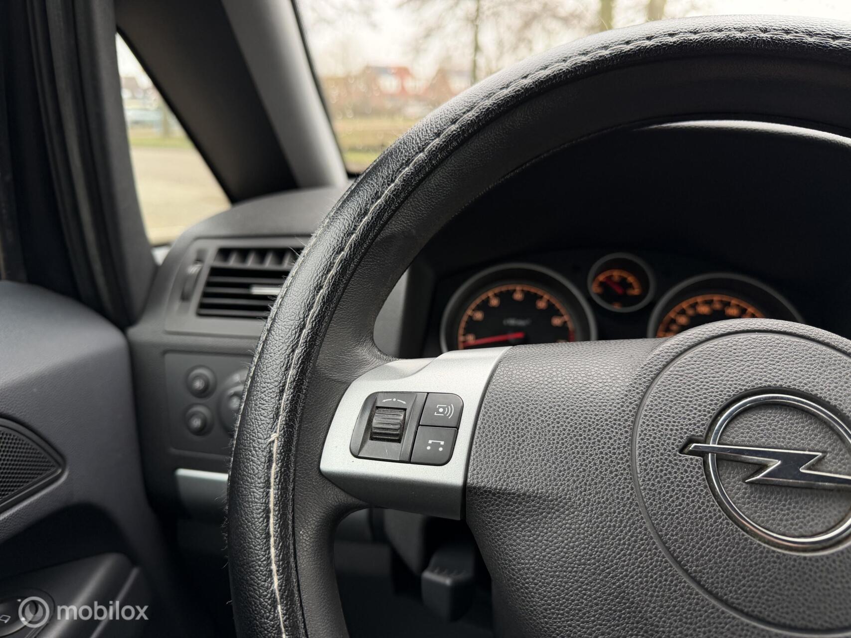 Foto van Opel Zafira