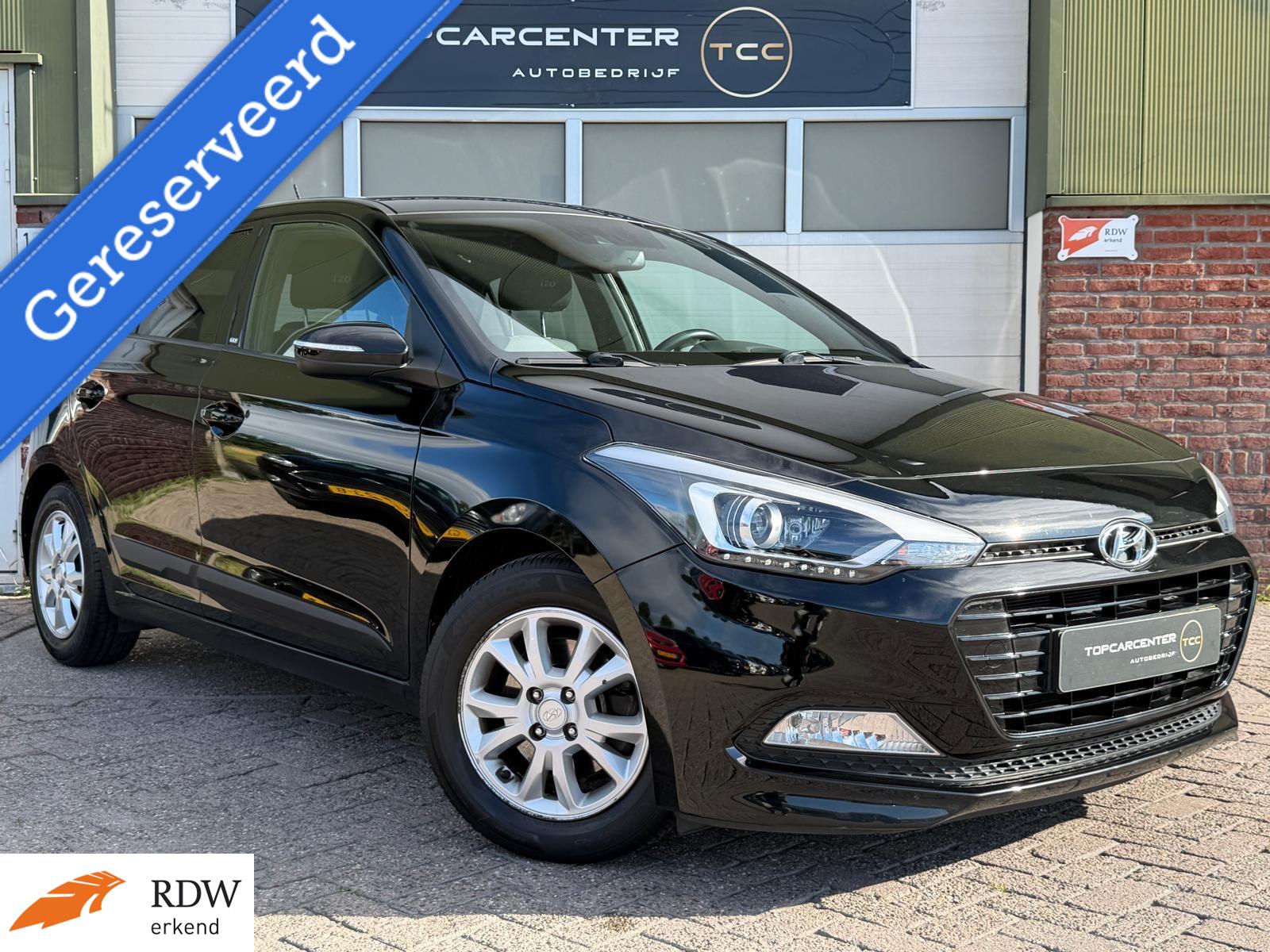 Hyundai I20 1.0 T-GDI Go!/AIRCO/PARKS/NAVI/CRUISE/APK/NAP 2017 - voorkant