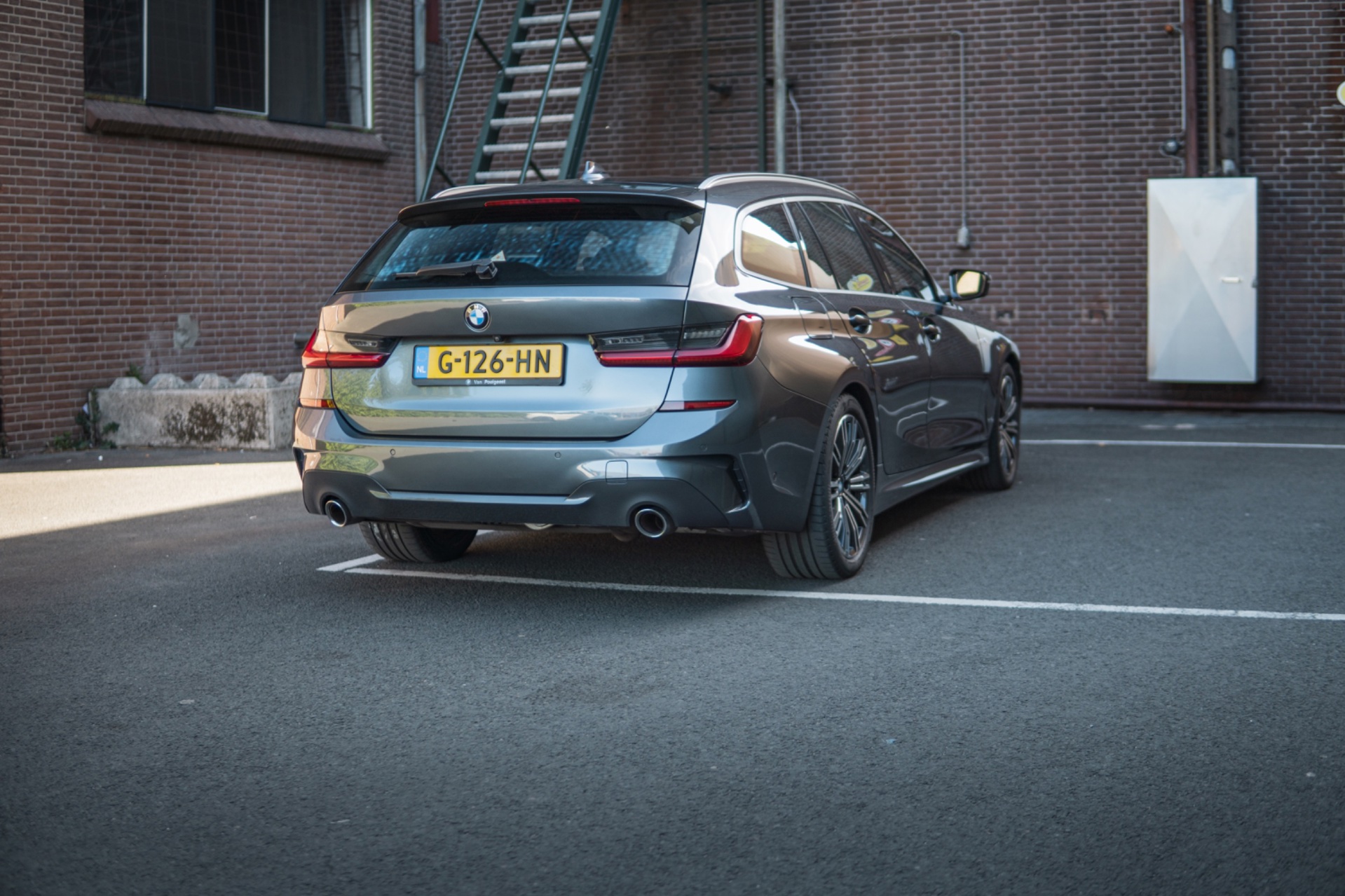 Foto van BMW 330i