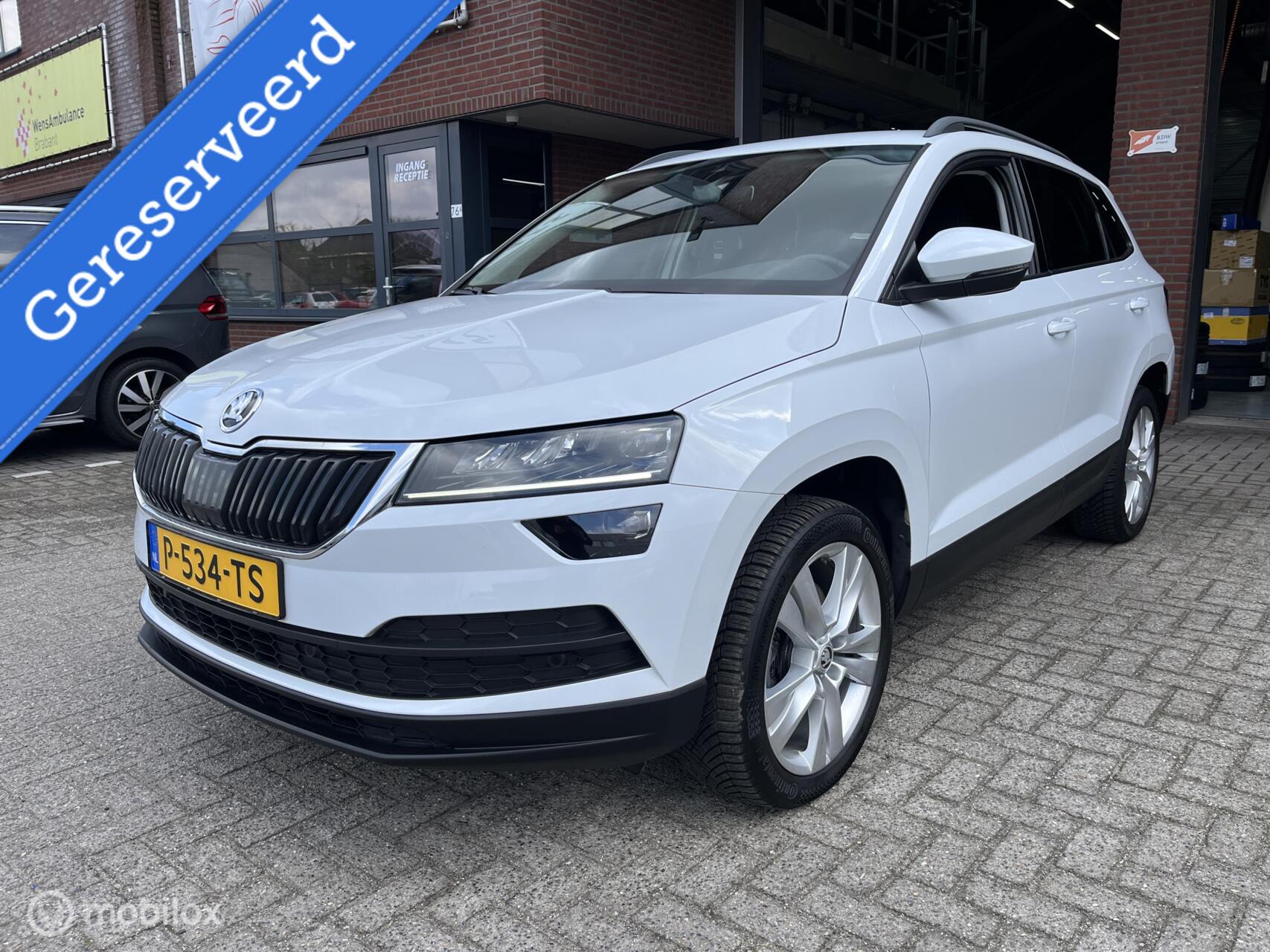 Skoda Karoq 1.0 TSI Style Business LED*NAVI*CRUISE*PDC* 2018 - voorkant