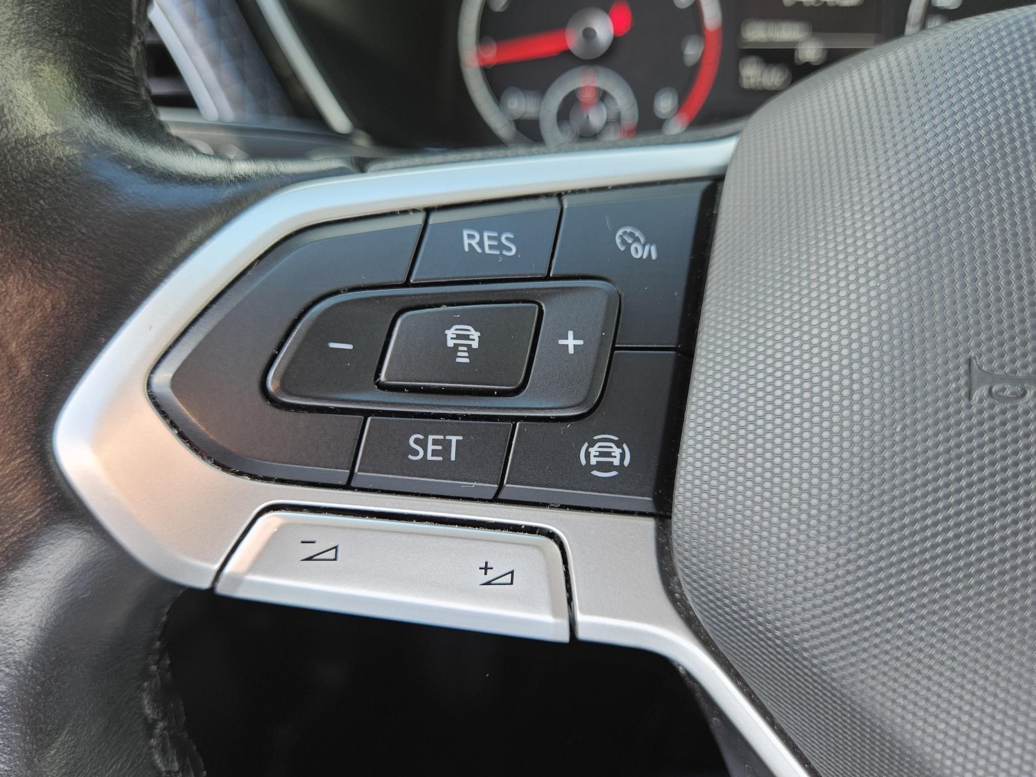 Foto van Volkswagen T-cross