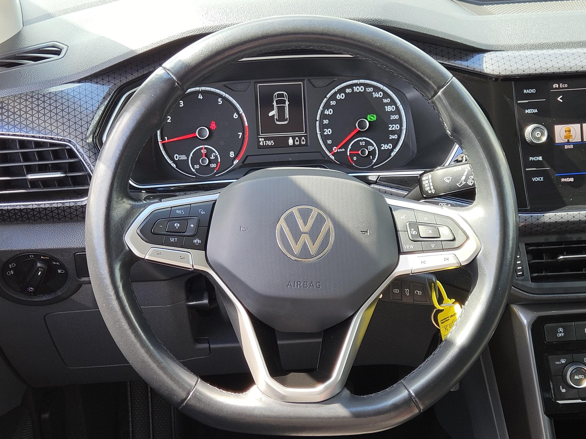 Foto van Volkswagen T-cross