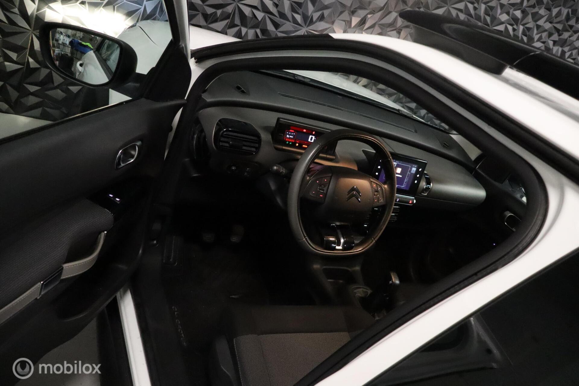 Foto van Citroen C4 Cactus