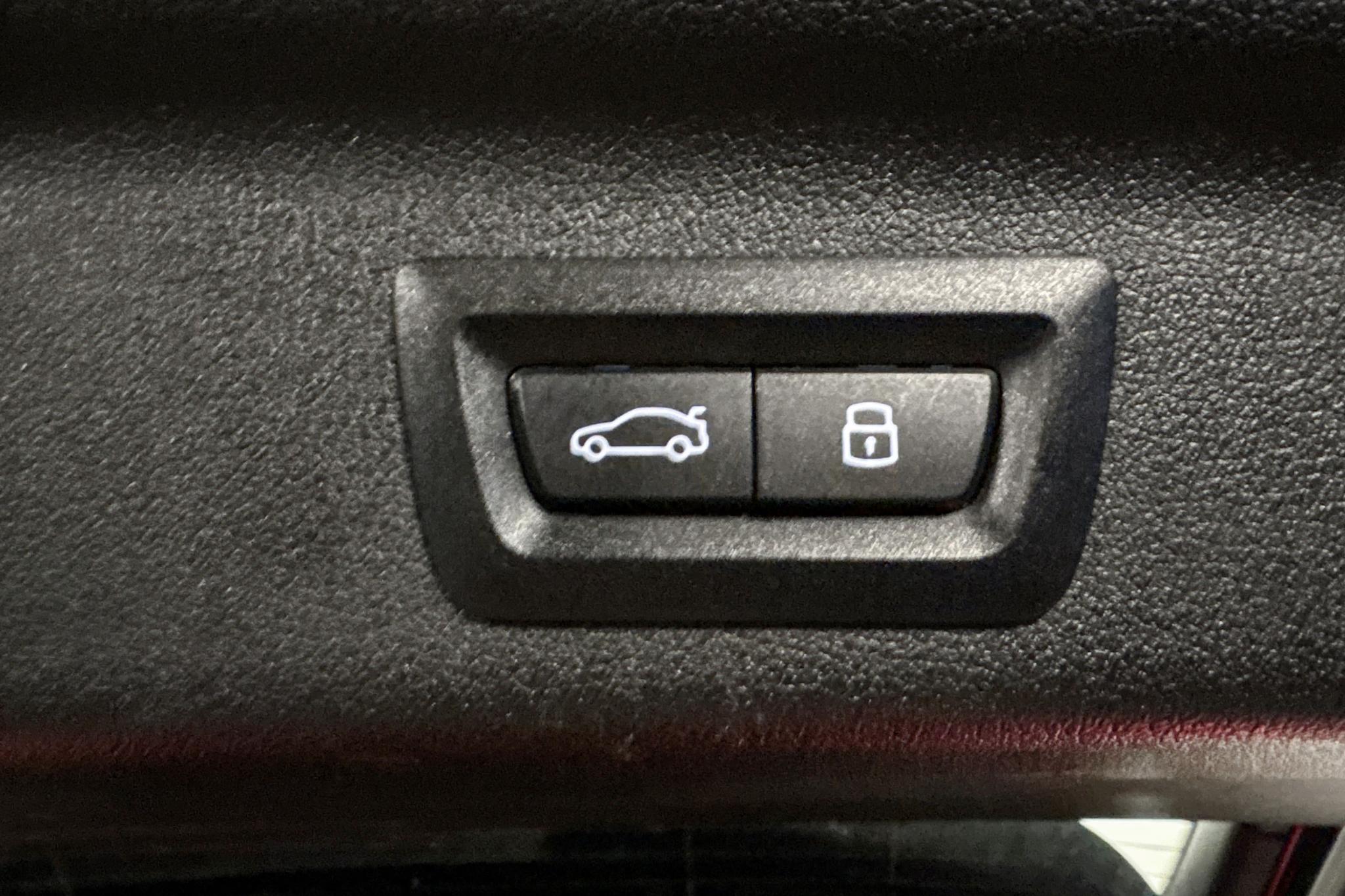 Foto van BMW X1 Sdrive18i