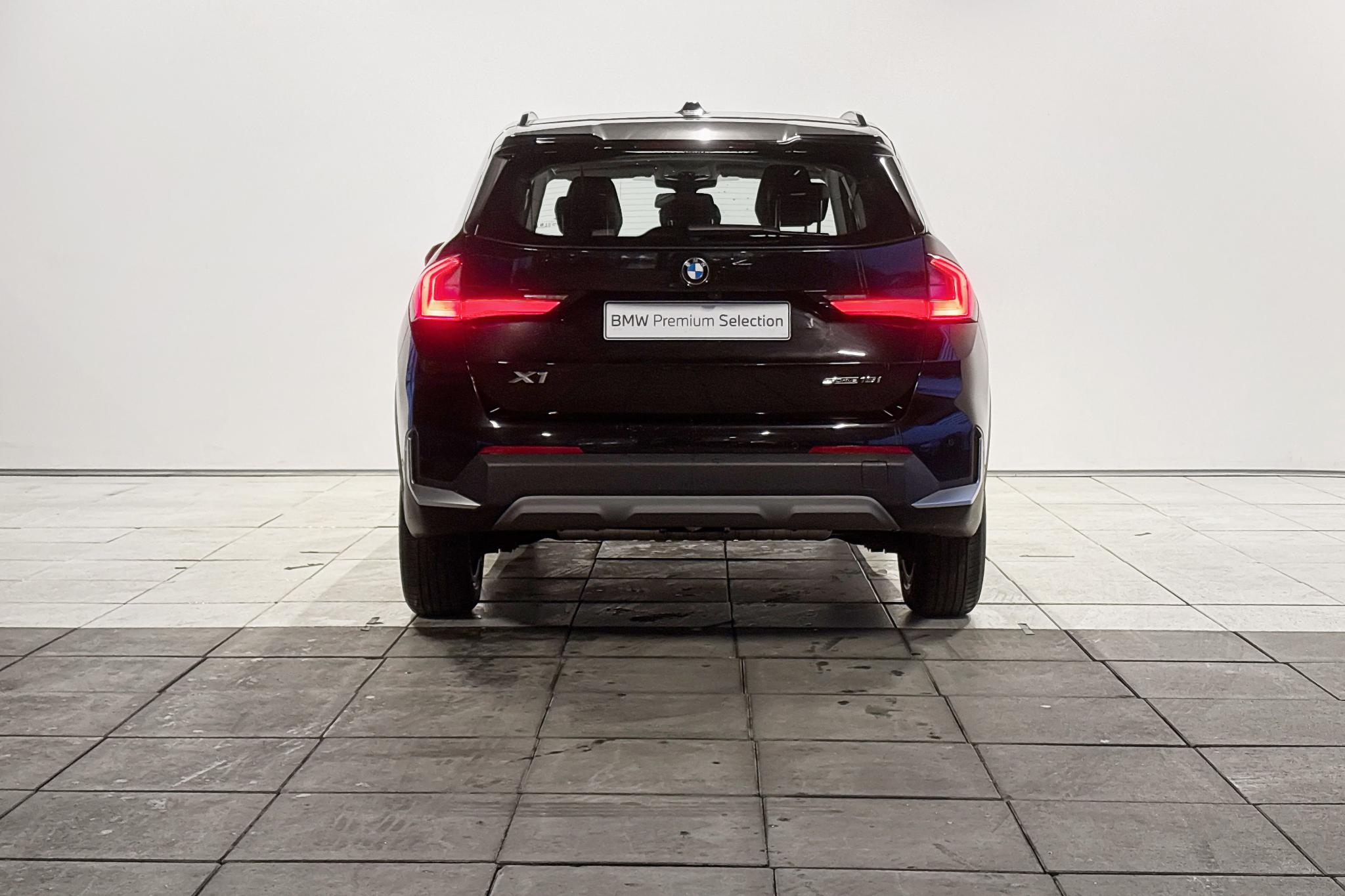 Foto van BMW X1 Sdrive18i