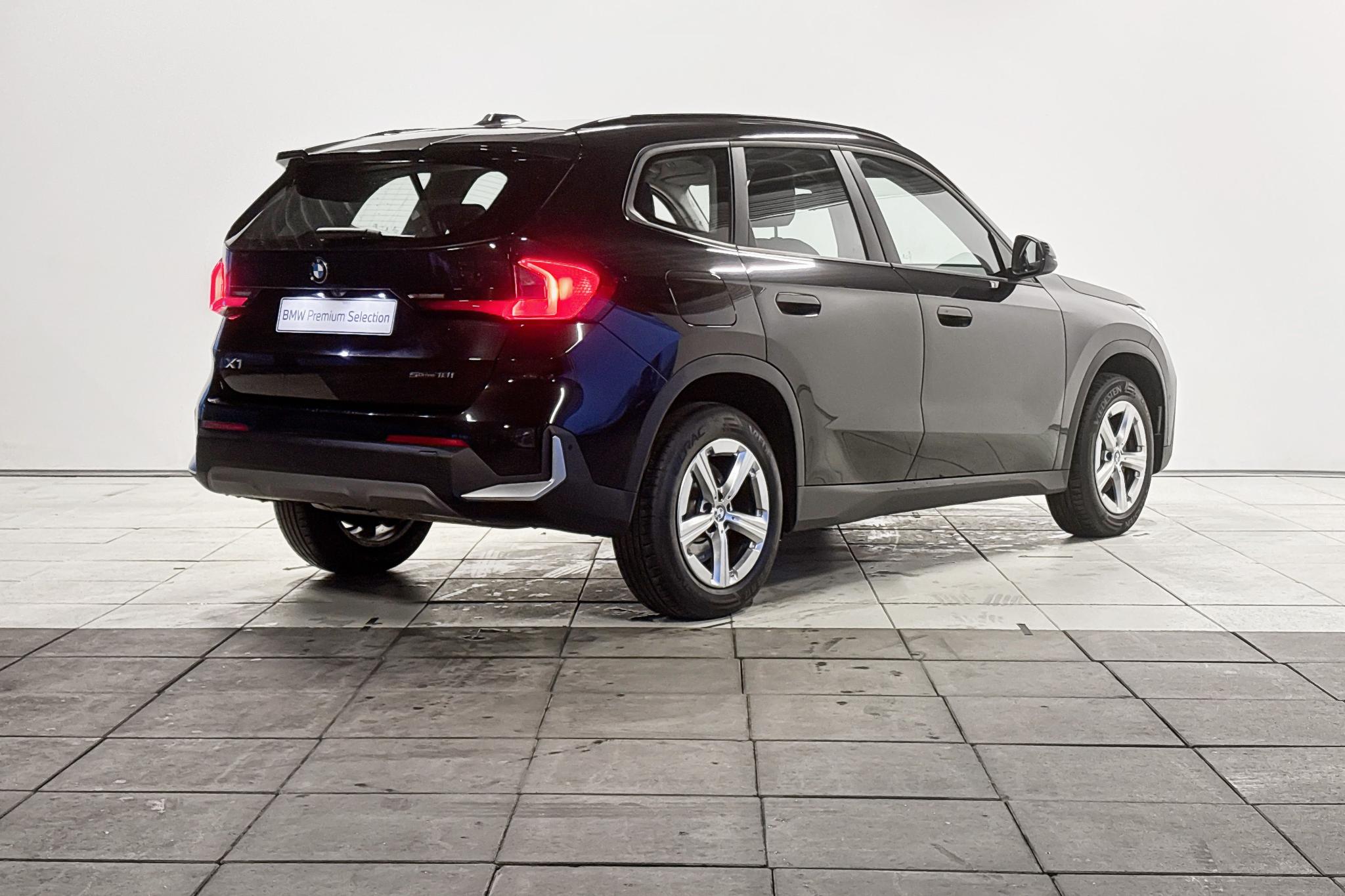 Foto van BMW X1 Sdrive18i