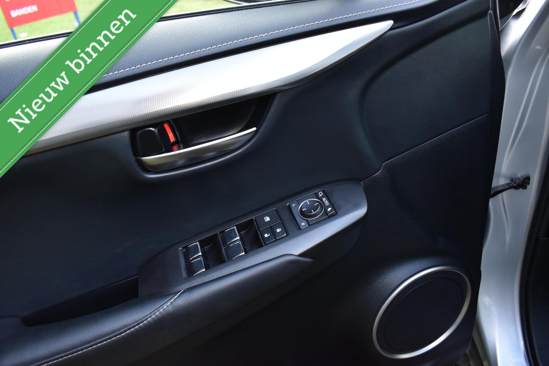 Foto van Lexus Lexus Nx300h