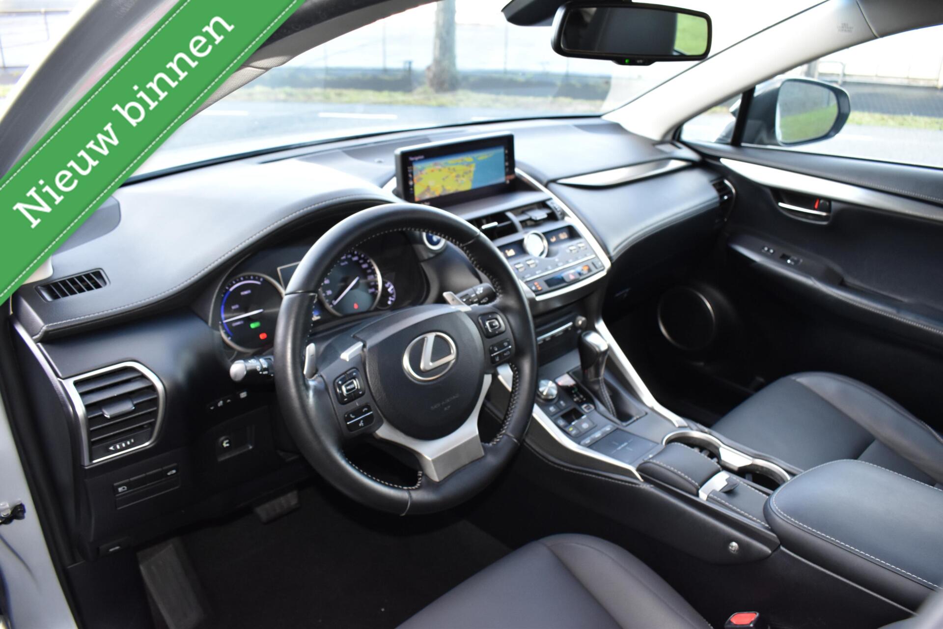 Foto van Lexus Lexus Nx300h