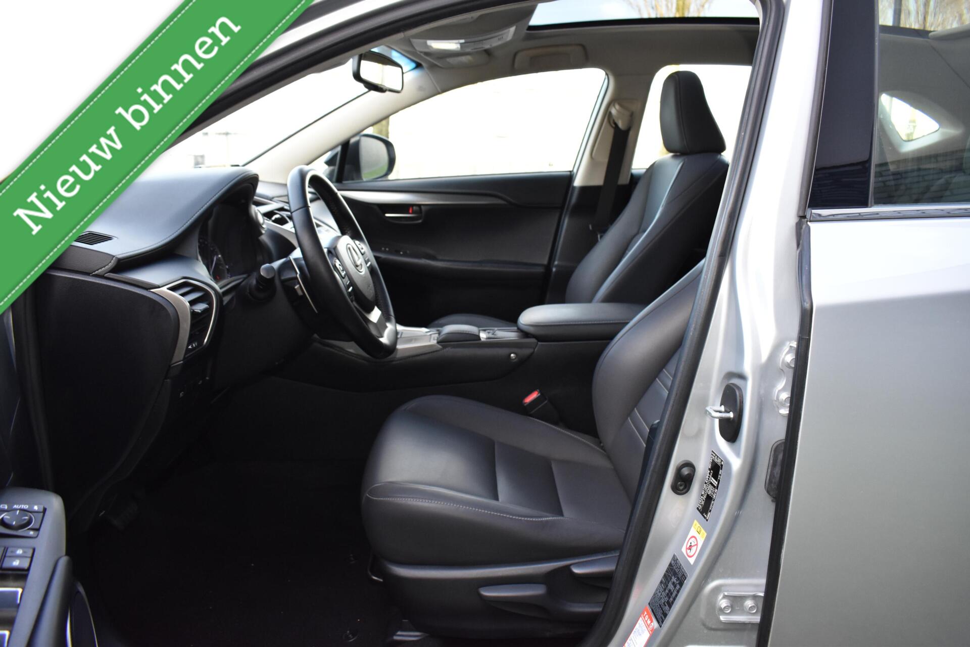 Foto van Lexus Lexus Nx300h
