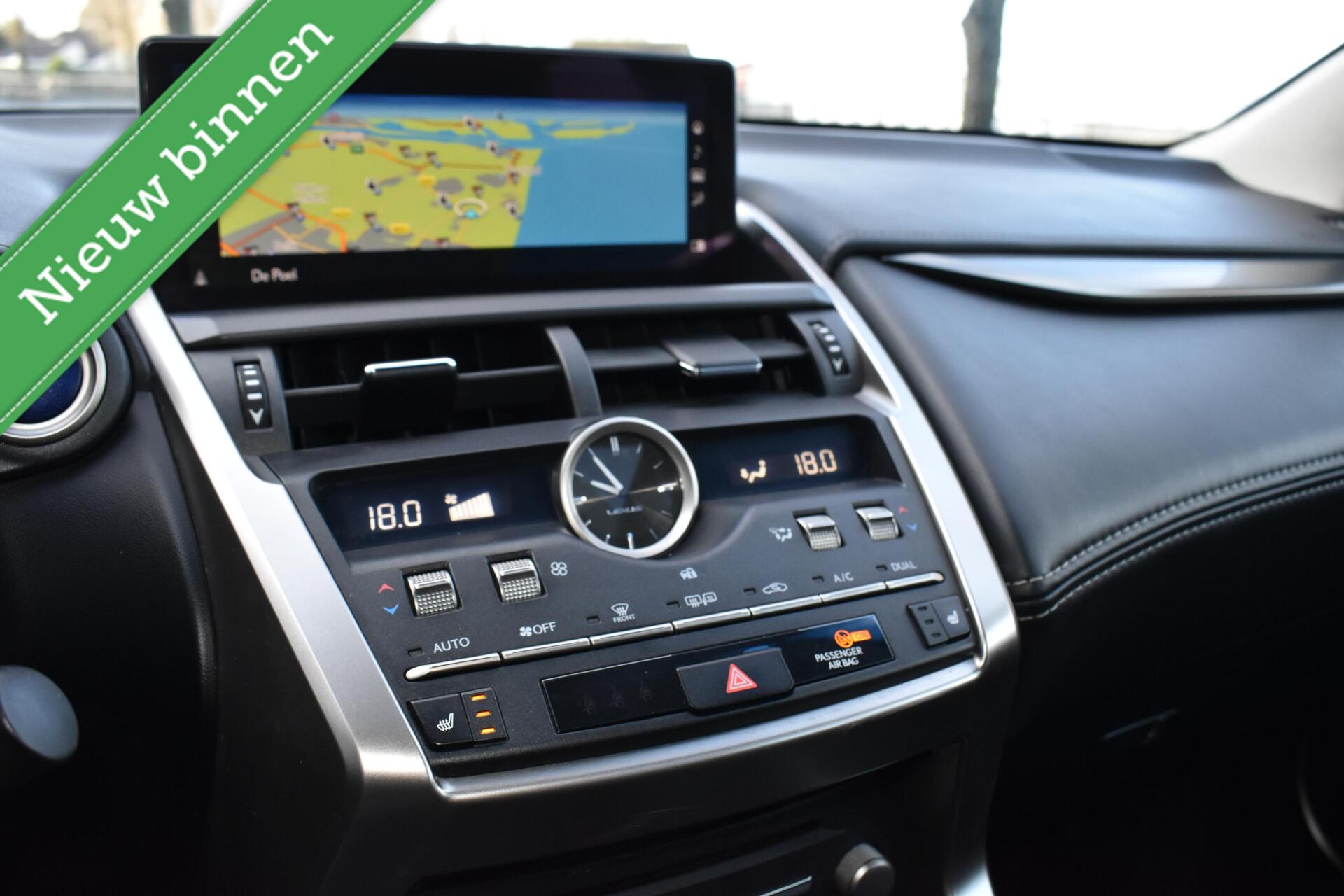Foto van Lexus Lexus Nx300h