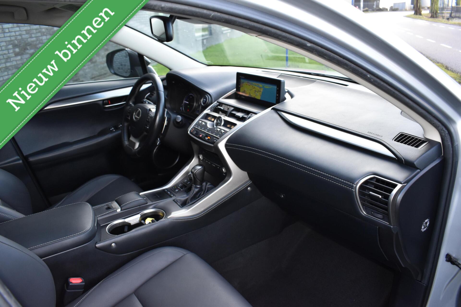 Foto van Lexus Lexus Nx300h