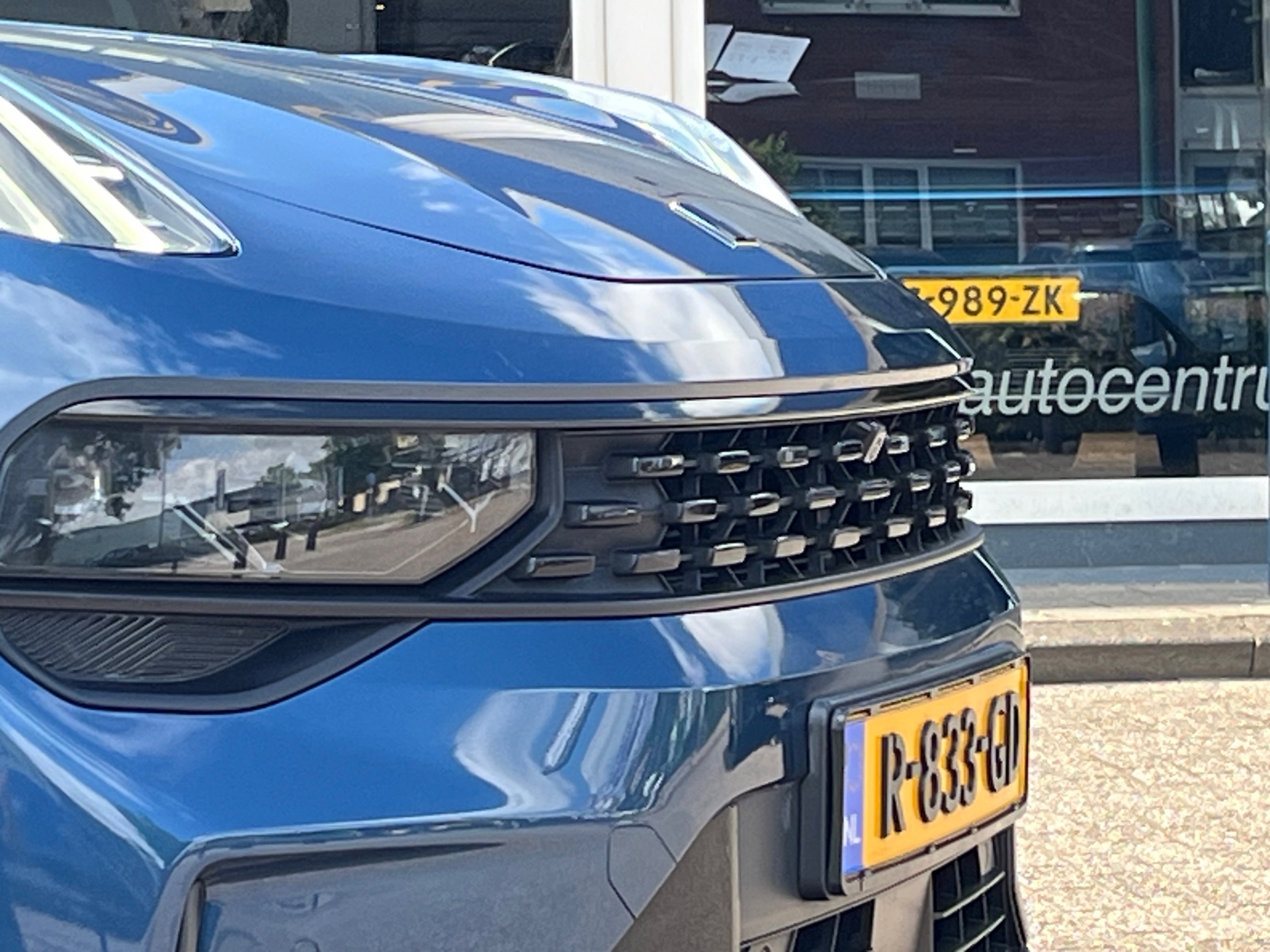 Foto van Lynk&co LYNK & Co 01