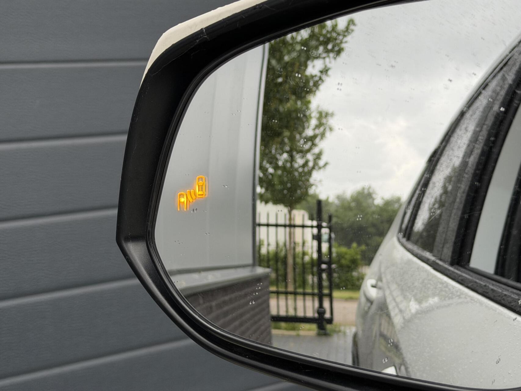 Foto van Suzuki Suzuki Across