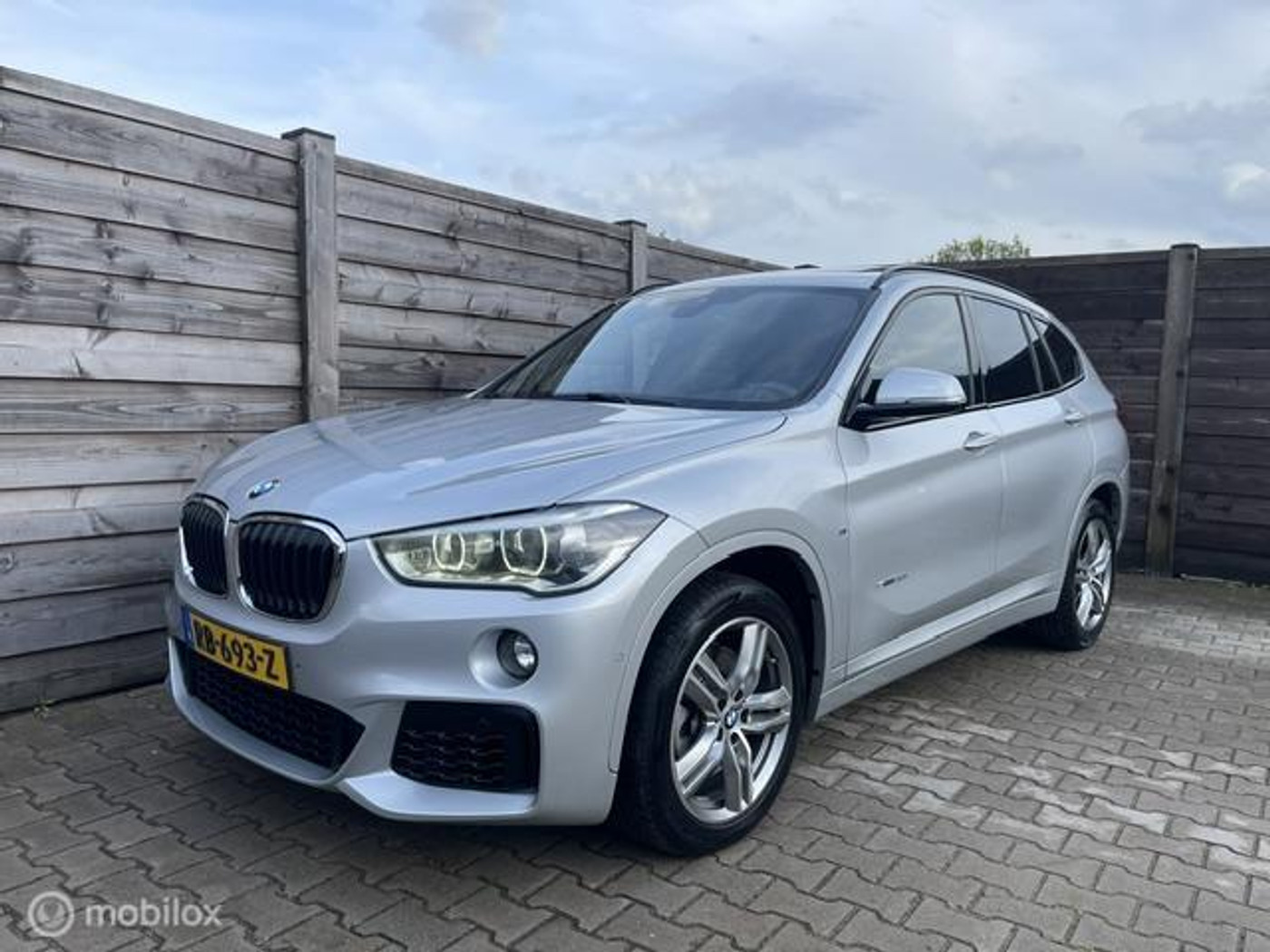 Foto van BMW X1 Sdrive20i