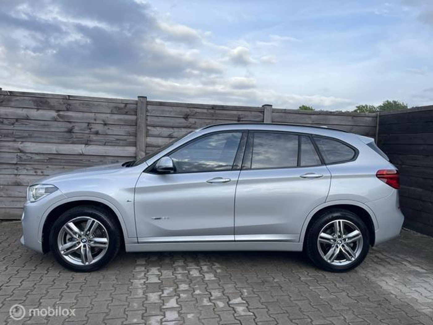 Foto van BMW X1 Sdrive20i