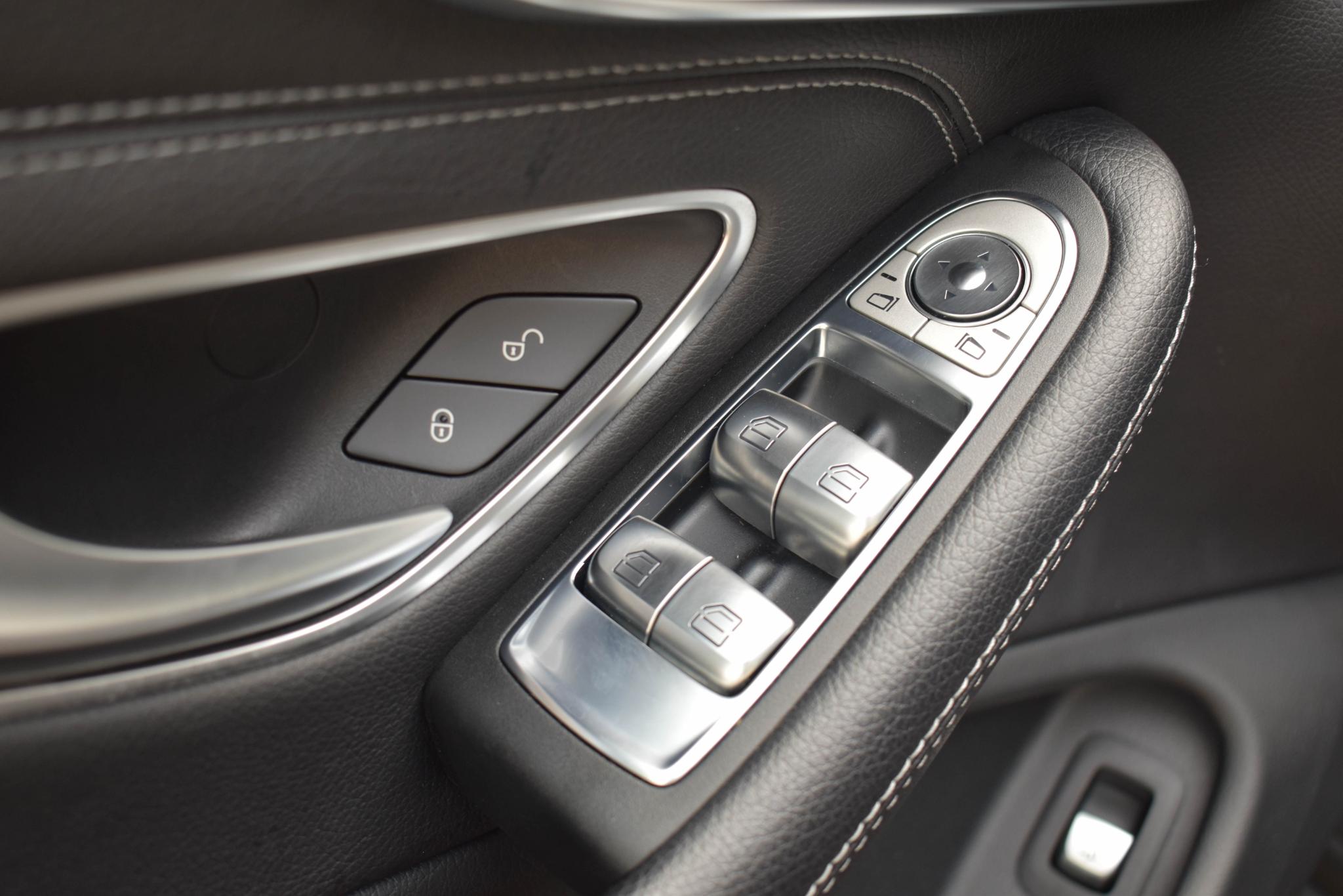 Foto van Mercedes-Benz C 300