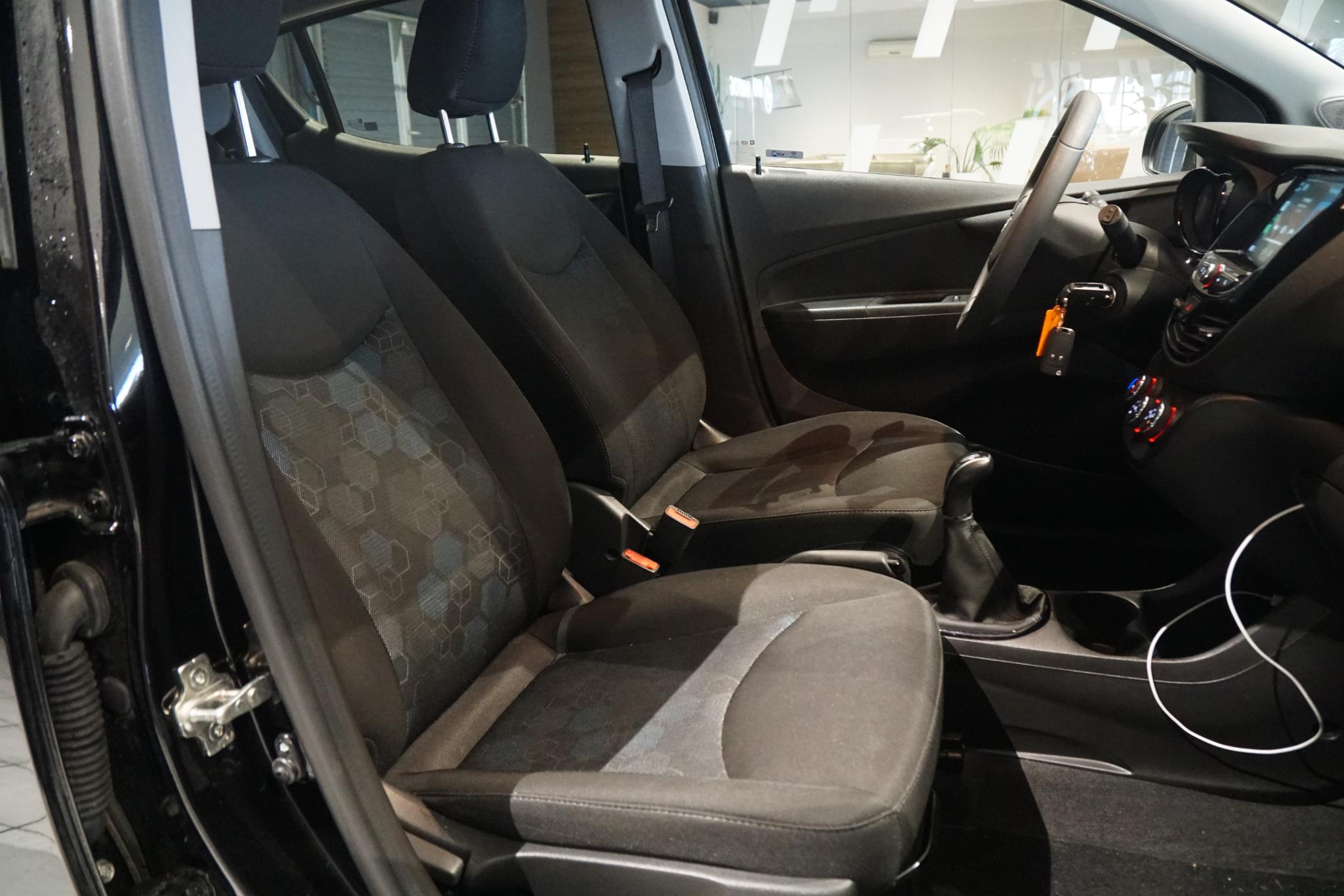Foto van Opel Karl Rocks / Viva Rocks