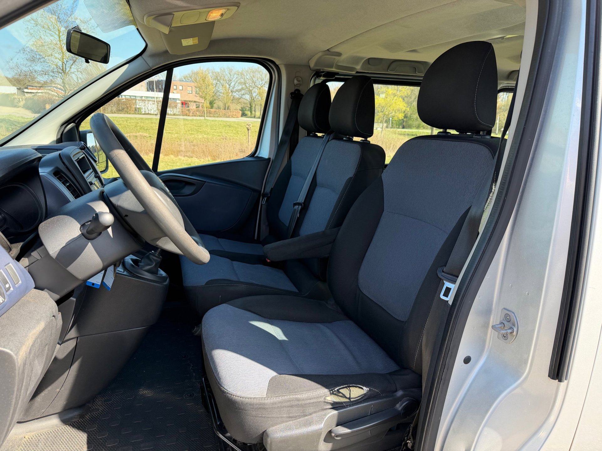 Foto van Opel Vivaro-b