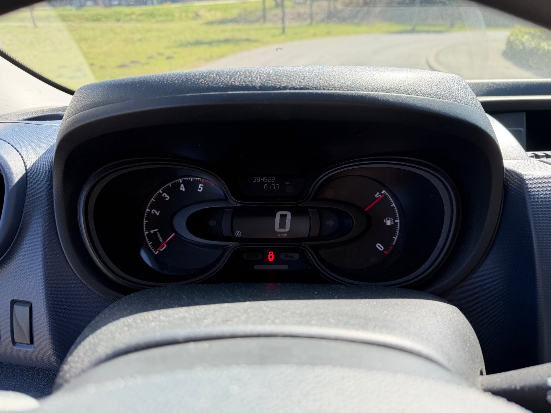 Foto van Opel Vivaro-b
