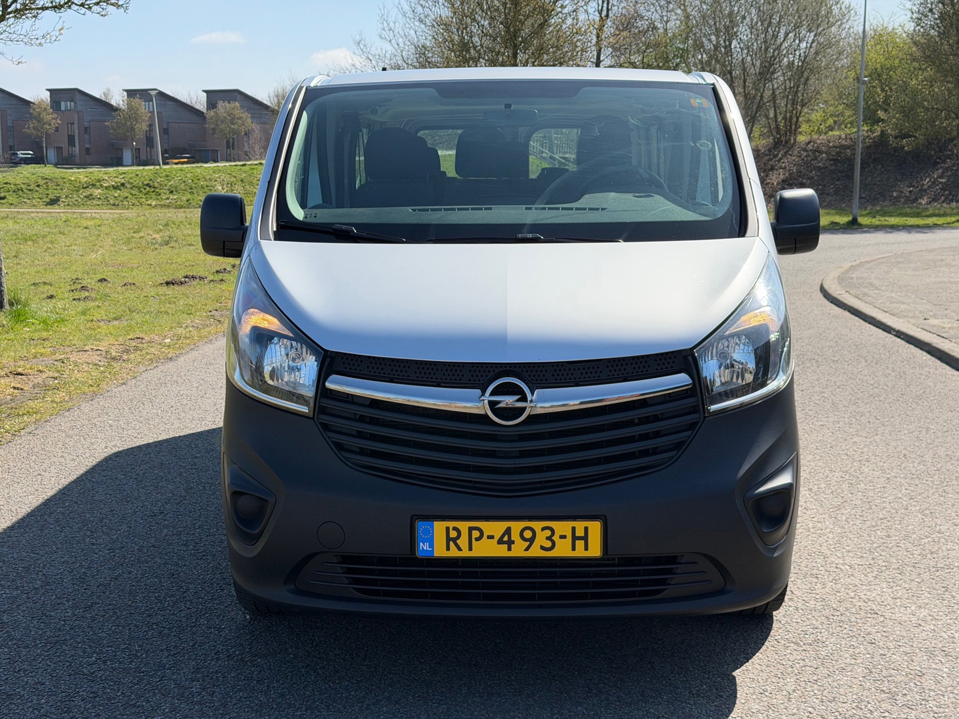 Foto van Opel Vivaro-b