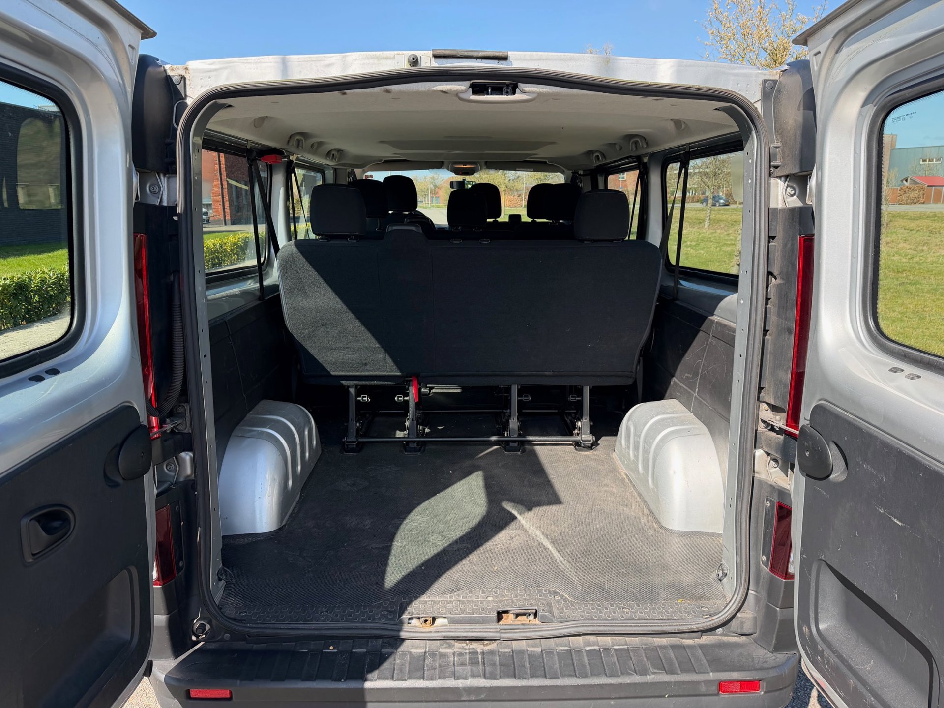 Foto van Opel Vivaro-b