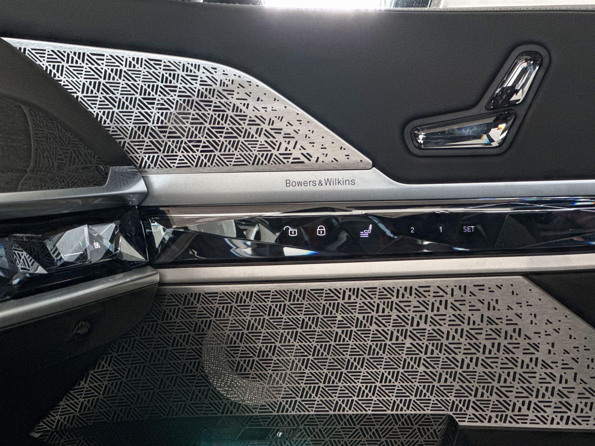 Foto van BMW M760e xDrive