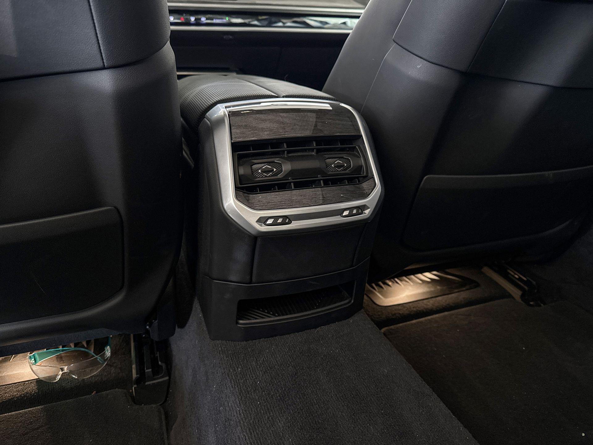 Foto van BMW M760e xDrive
