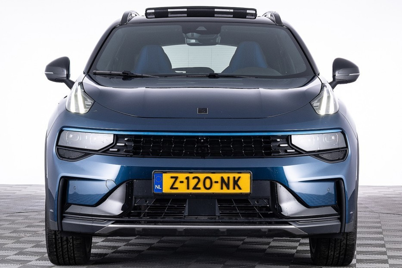 Foto van Lynk&co LYNK & Co 01