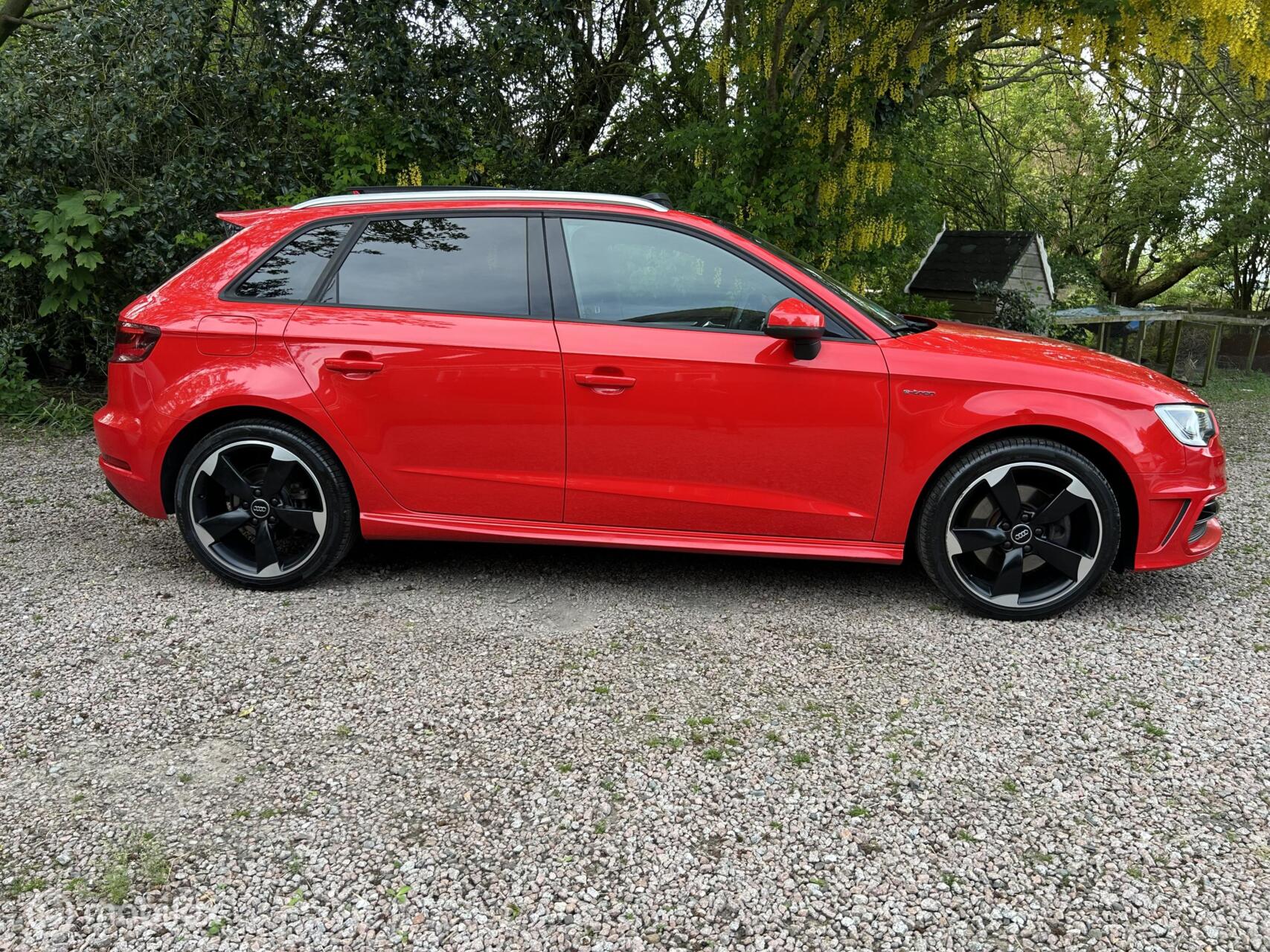 Foto van Audi A3 Sportback E-tron