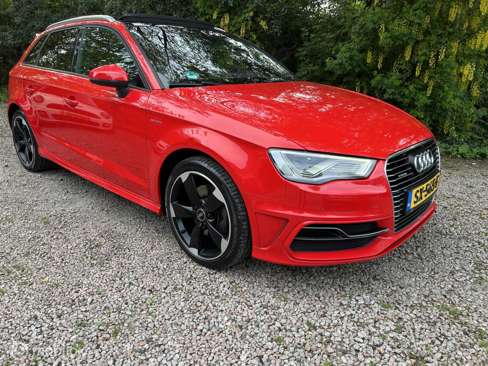 Foto van Audi A3 Sportback E-tron