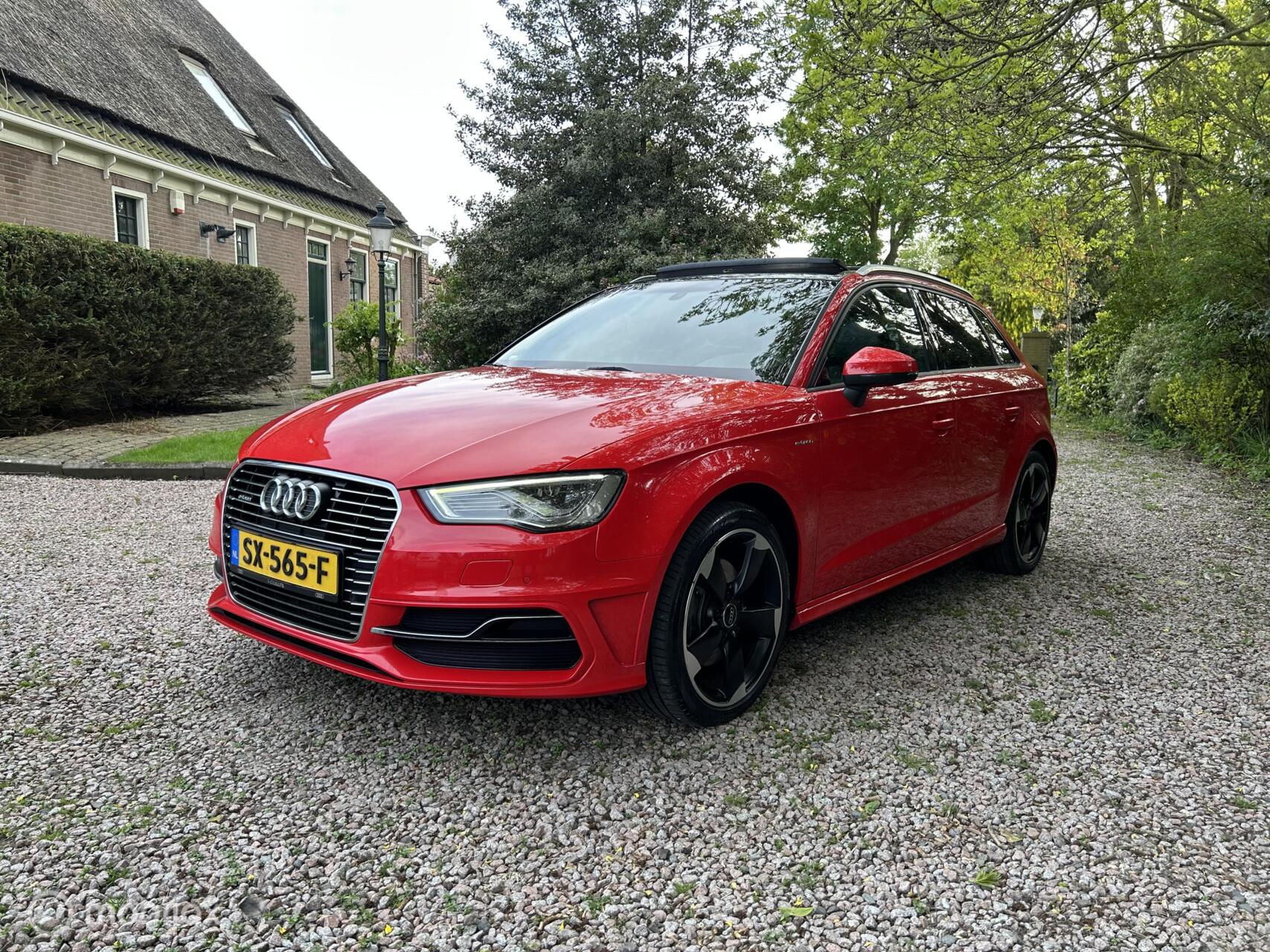 Audi A3 Sportback E-tron 1.4 e-tron PHEV Ambition Pro Line plus S-line Pano 2015 - voorkant