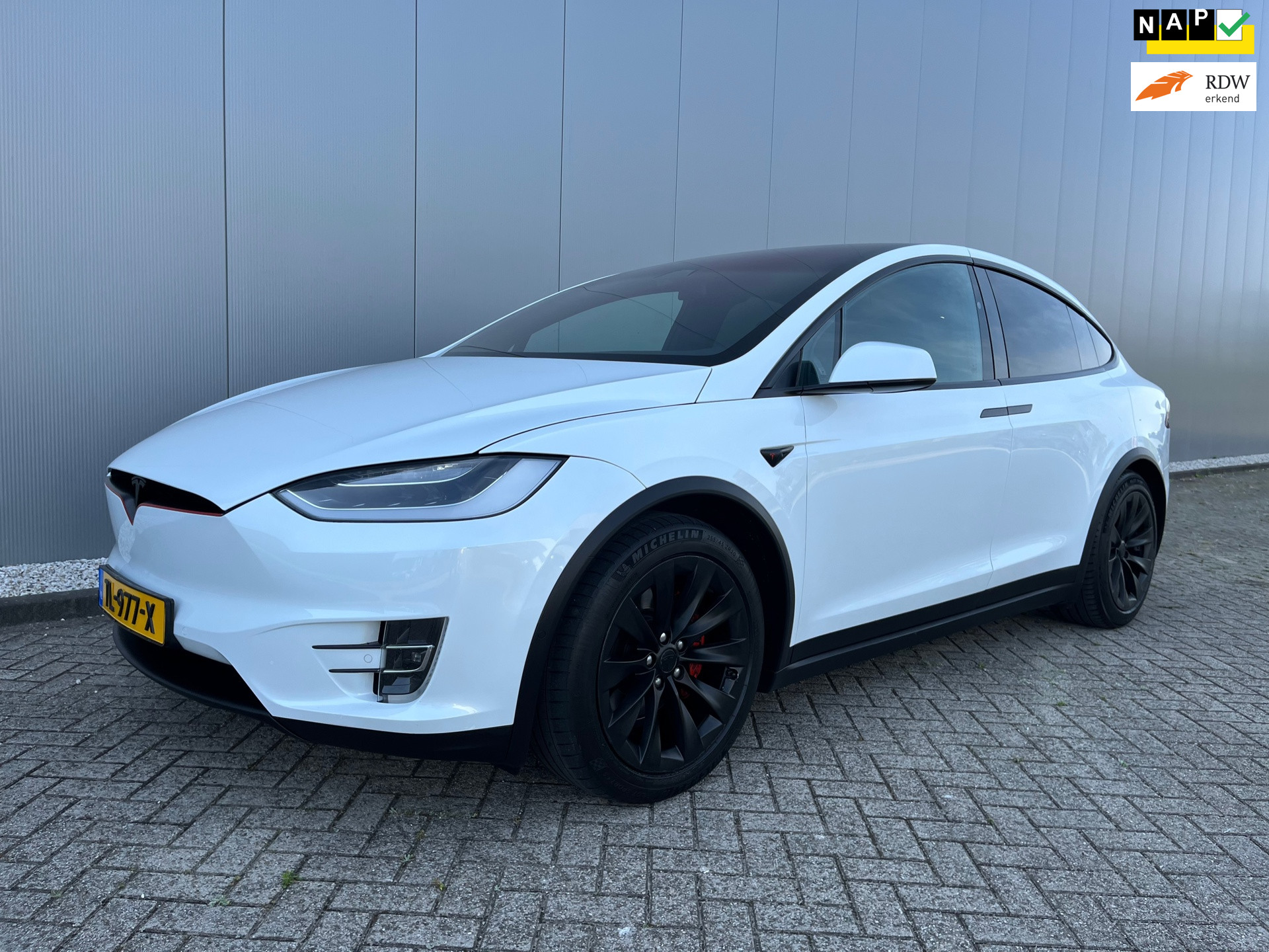 Foto van TESLA MODEL X