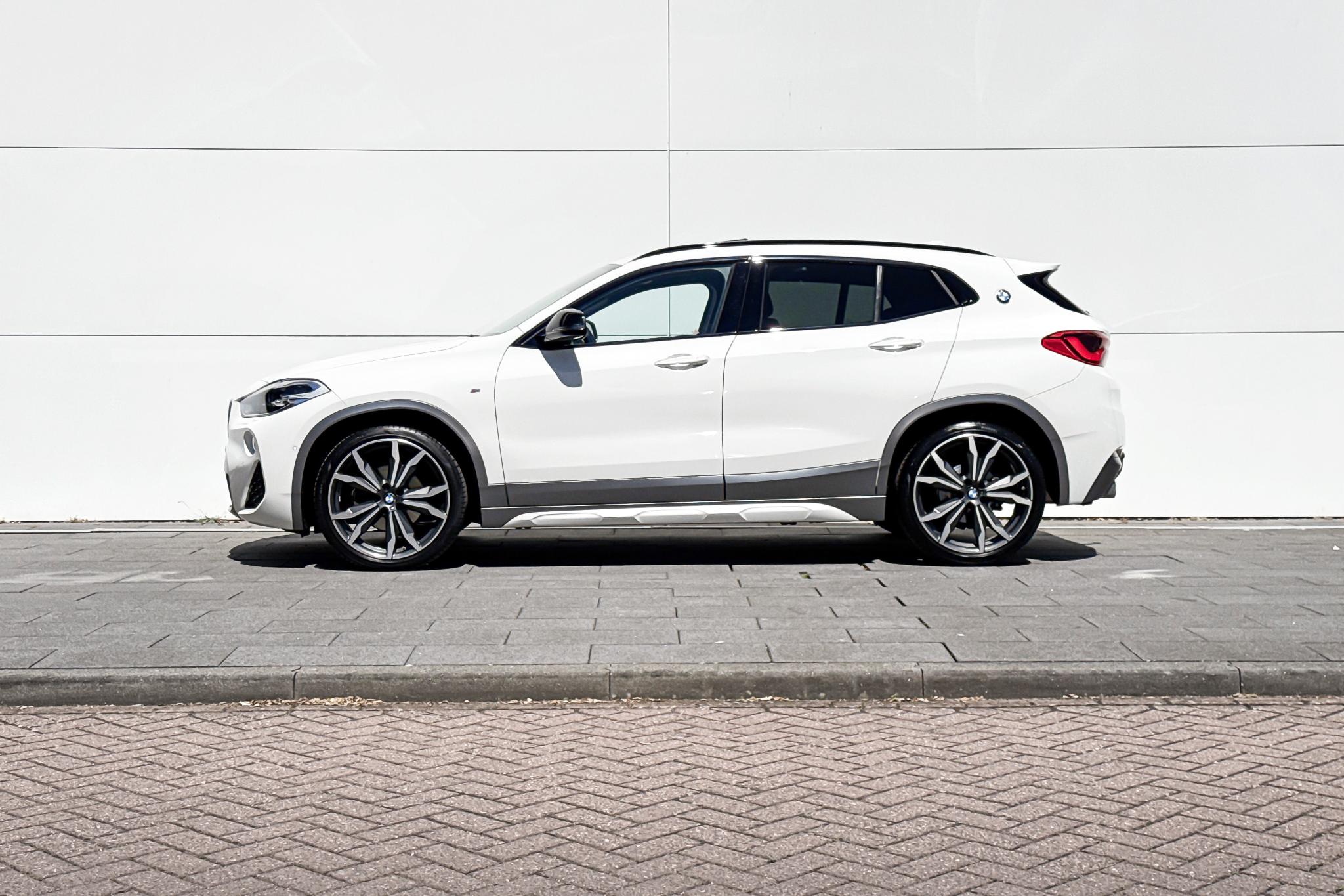Foto van BMW X2 Sdrive18i