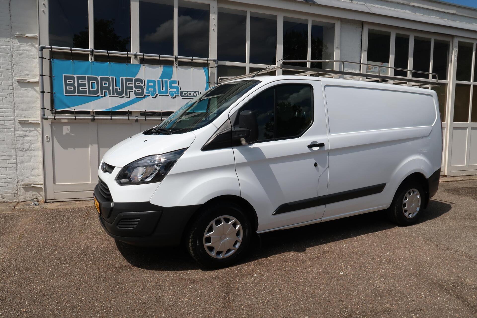 Ford Transit Custom 2.2 TDCI L1H1 | AIRCO | BIJRIJDERSBANK | TREKHAAK | IMPERIAAL 2015 - voorkant