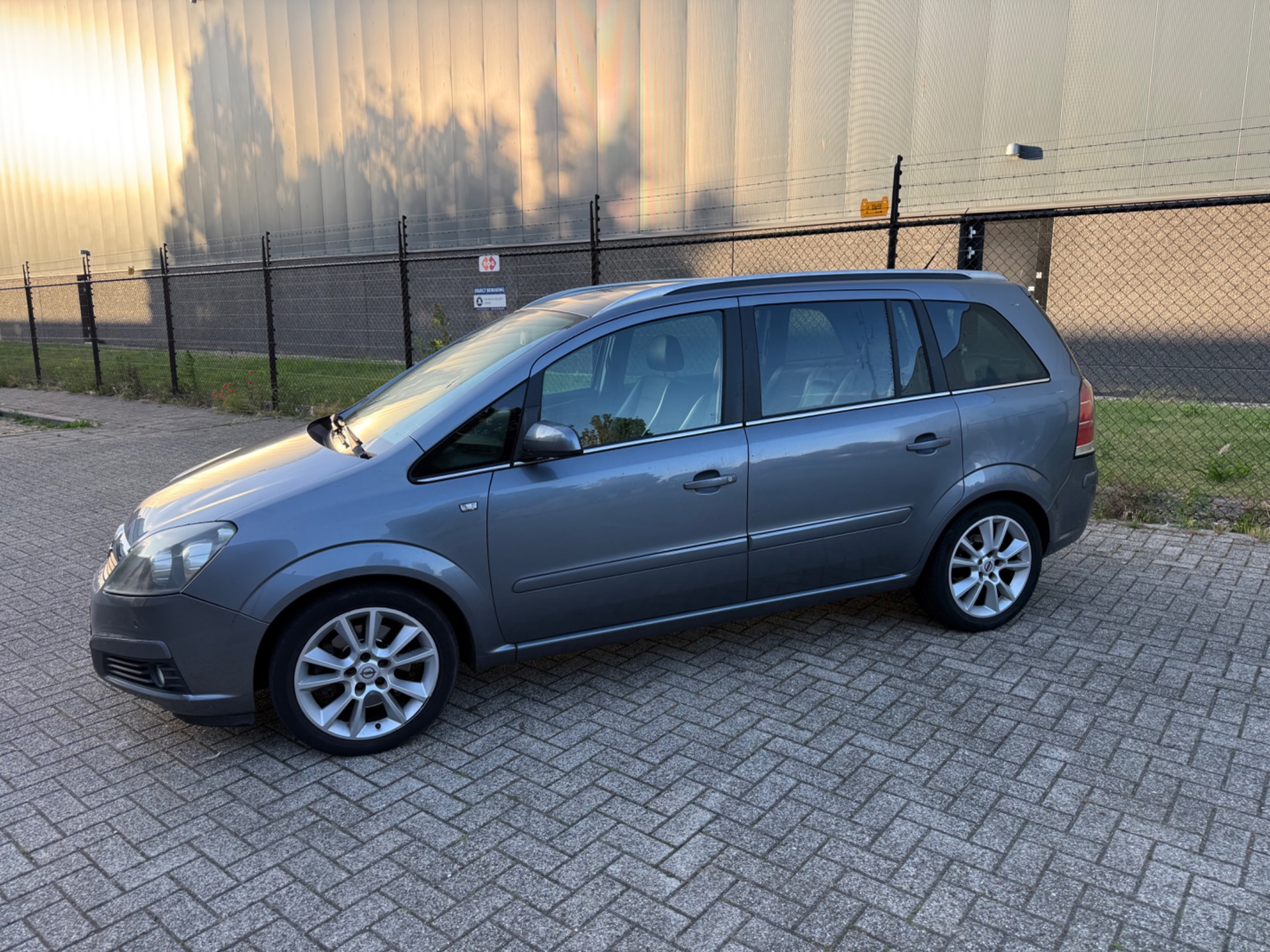 Foto van Opel Zafira