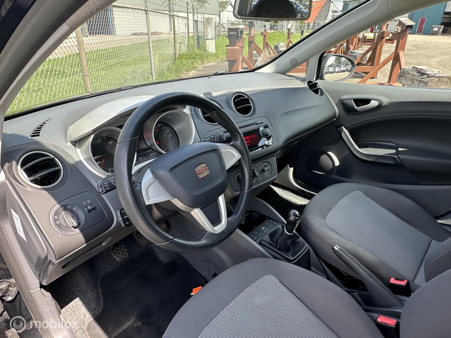 Foto van Seat Ibiza ST