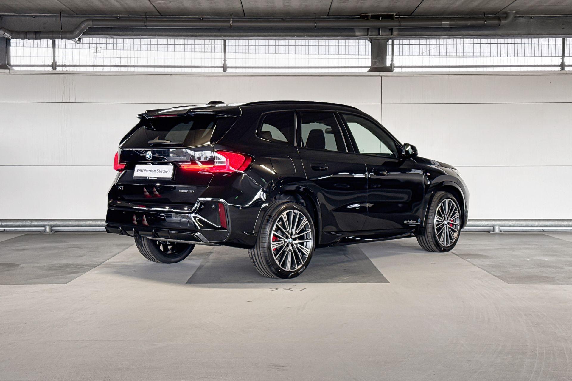 Foto van BMW X1 Sdrive18i