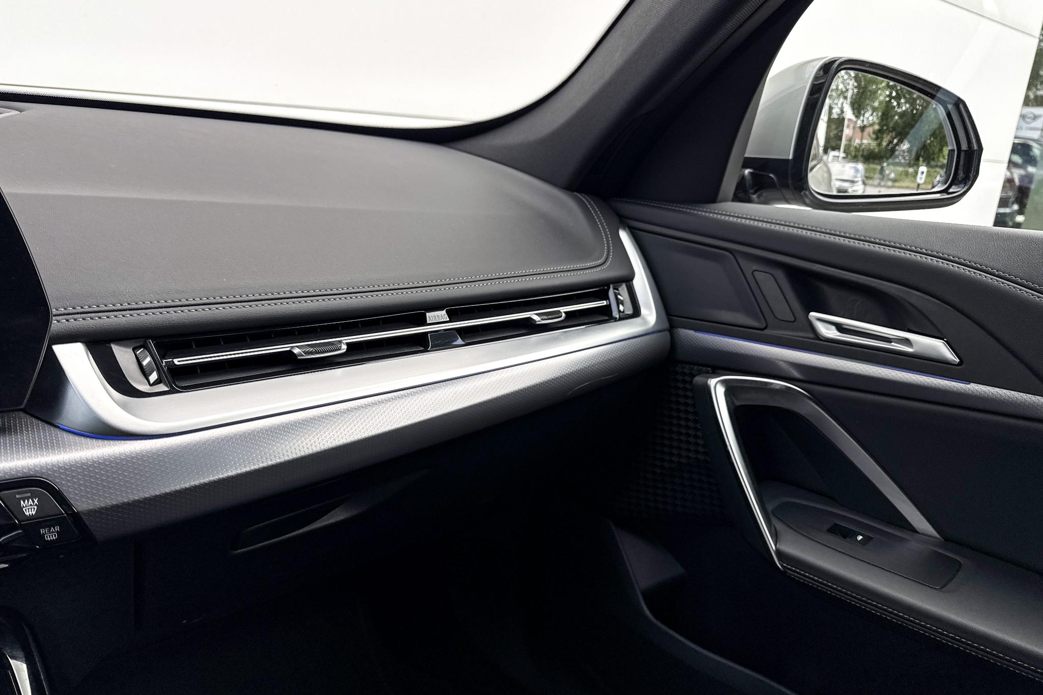 Foto van BMW Ix1 Edrive20