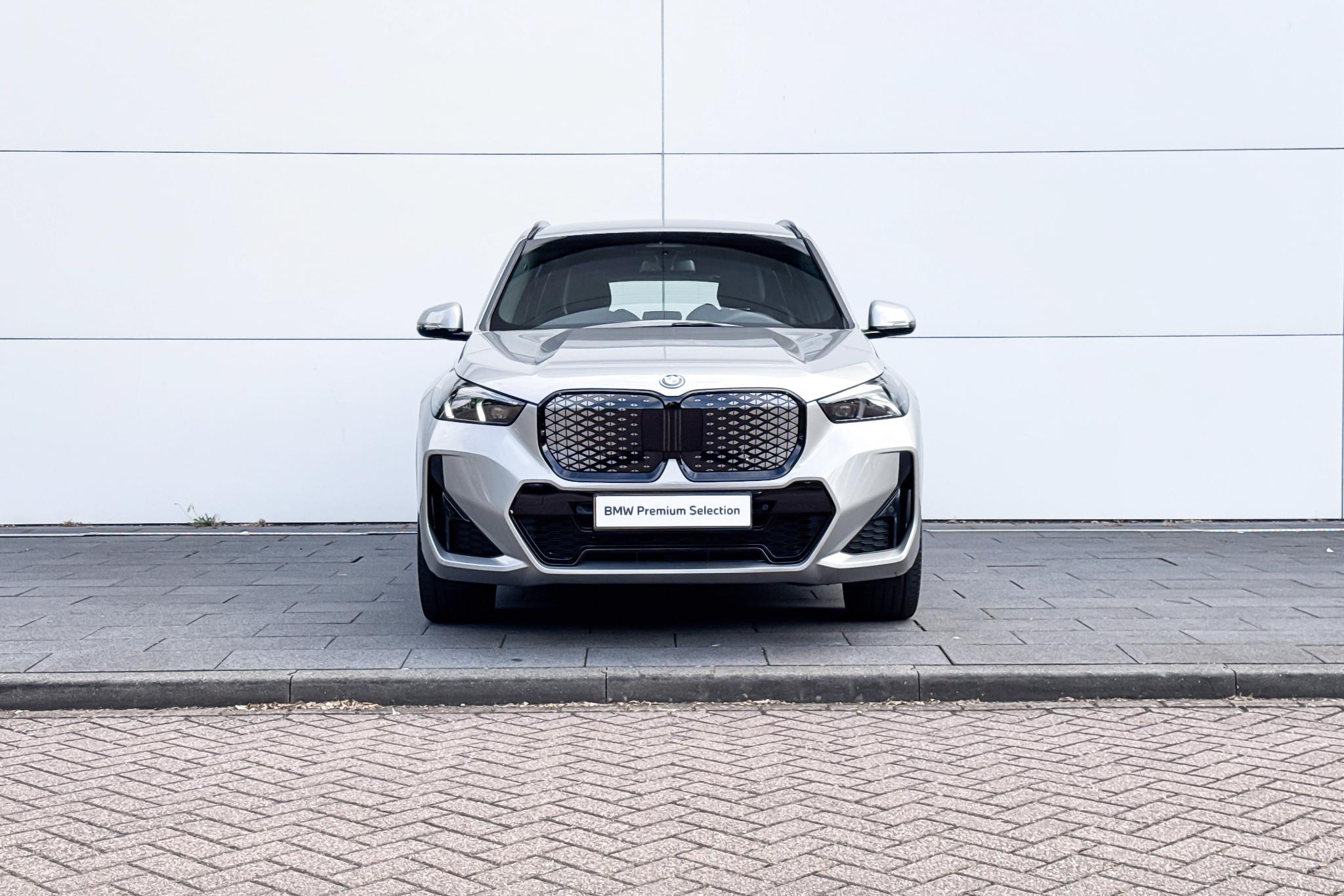 Foto van BMW Ix1 Edrive20
