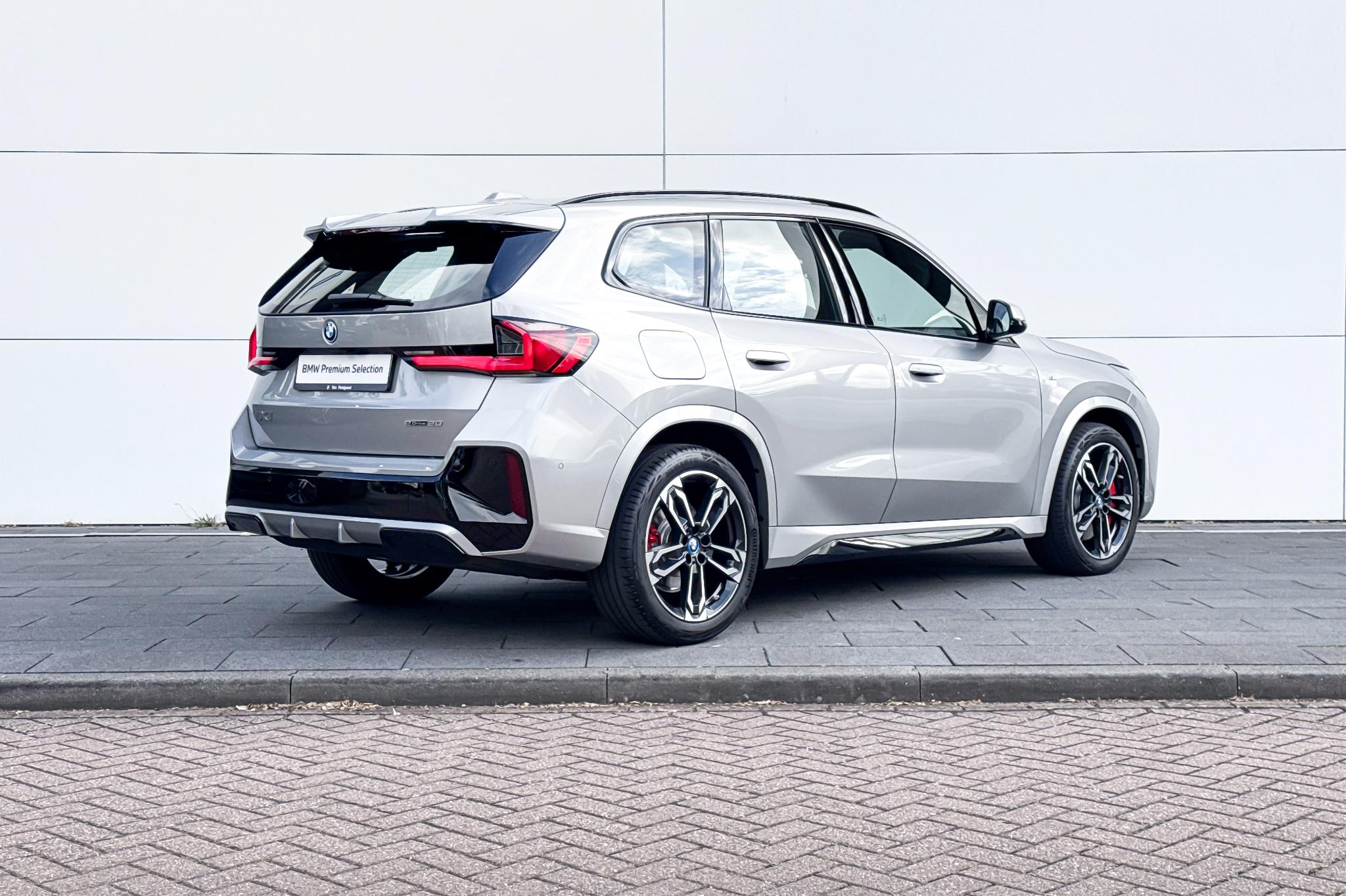 Foto van BMW Ix1 Edrive20