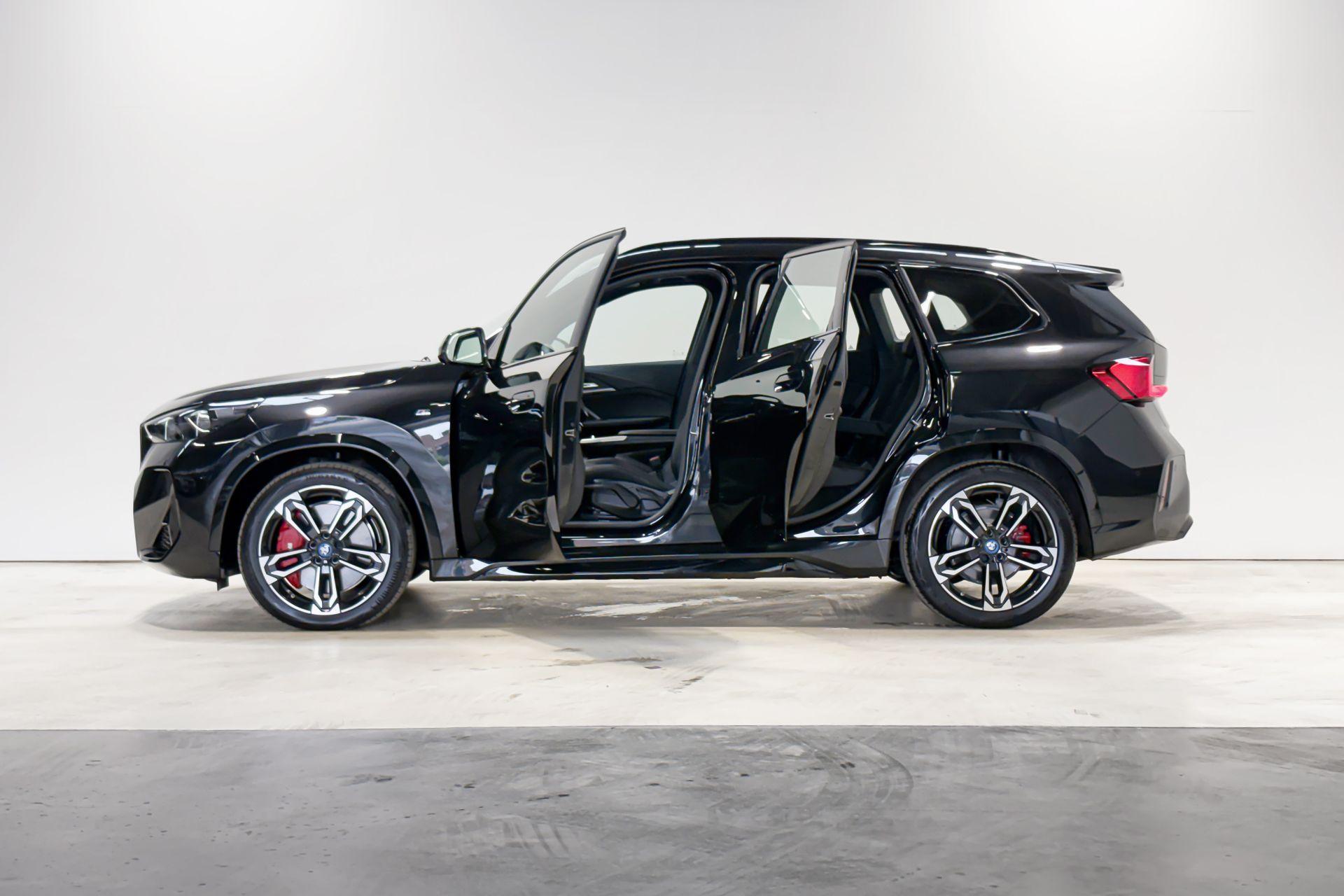 Foto van BMW Ix1 Edrive20