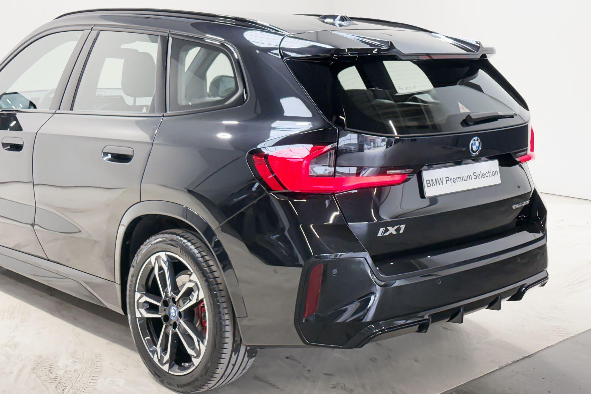 Foto van BMW Ix1 Edrive20
