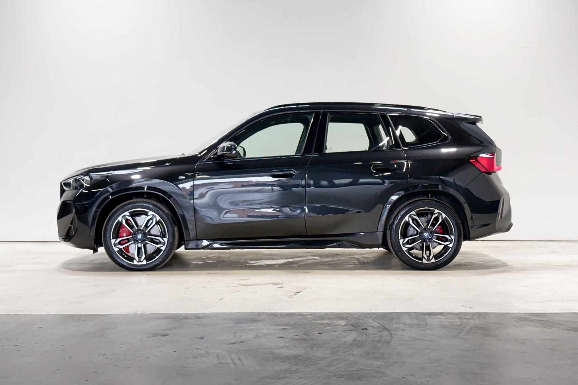 Foto van BMW Ix1 Edrive20