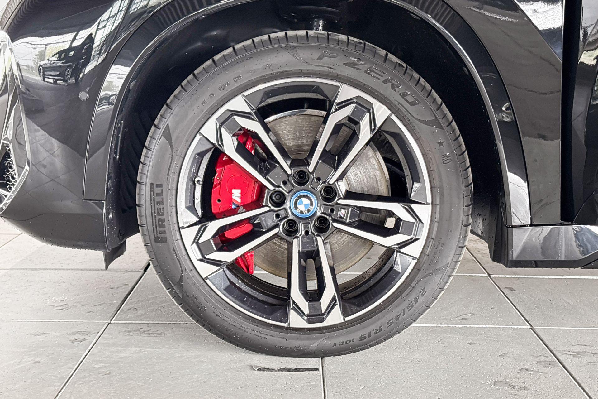 Foto van BMW Ix1 Edrive20