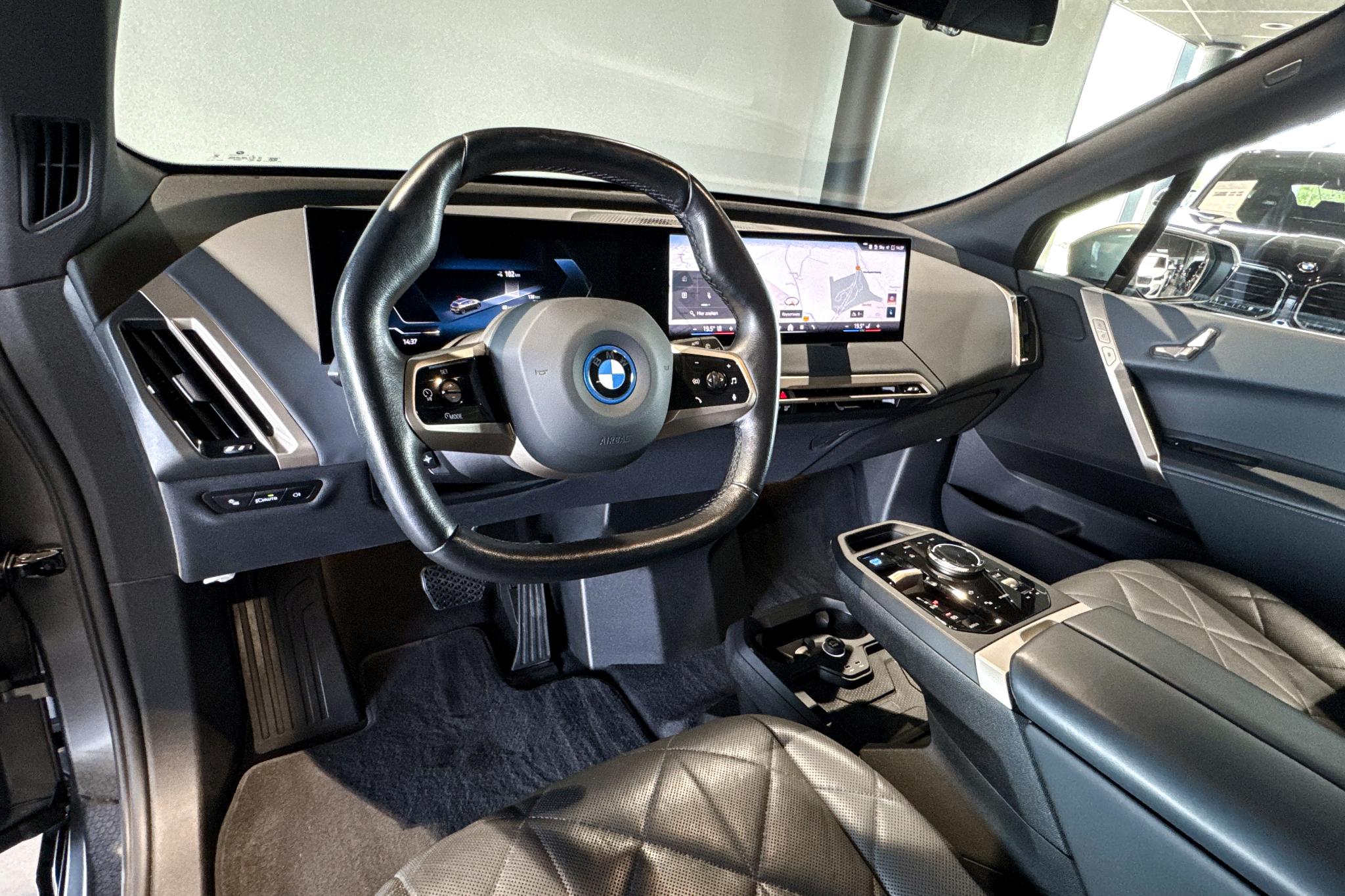 Foto van BMW Ix Xdrive50