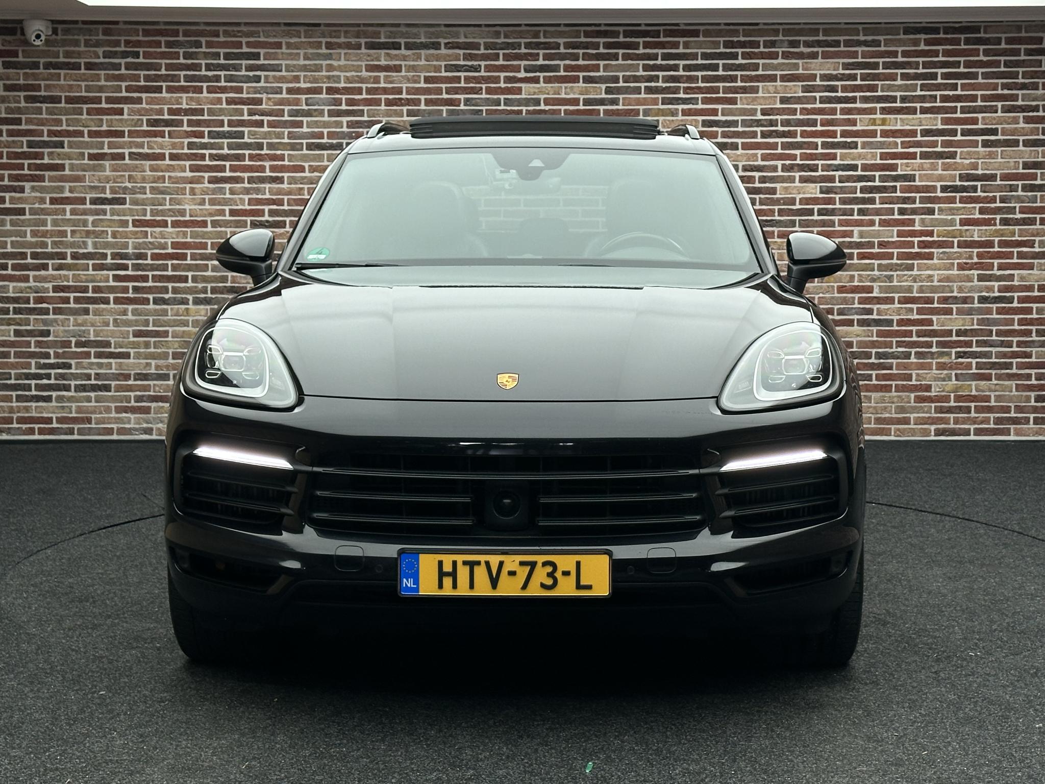 Foto van Porsche Cayenne E-hybrid
