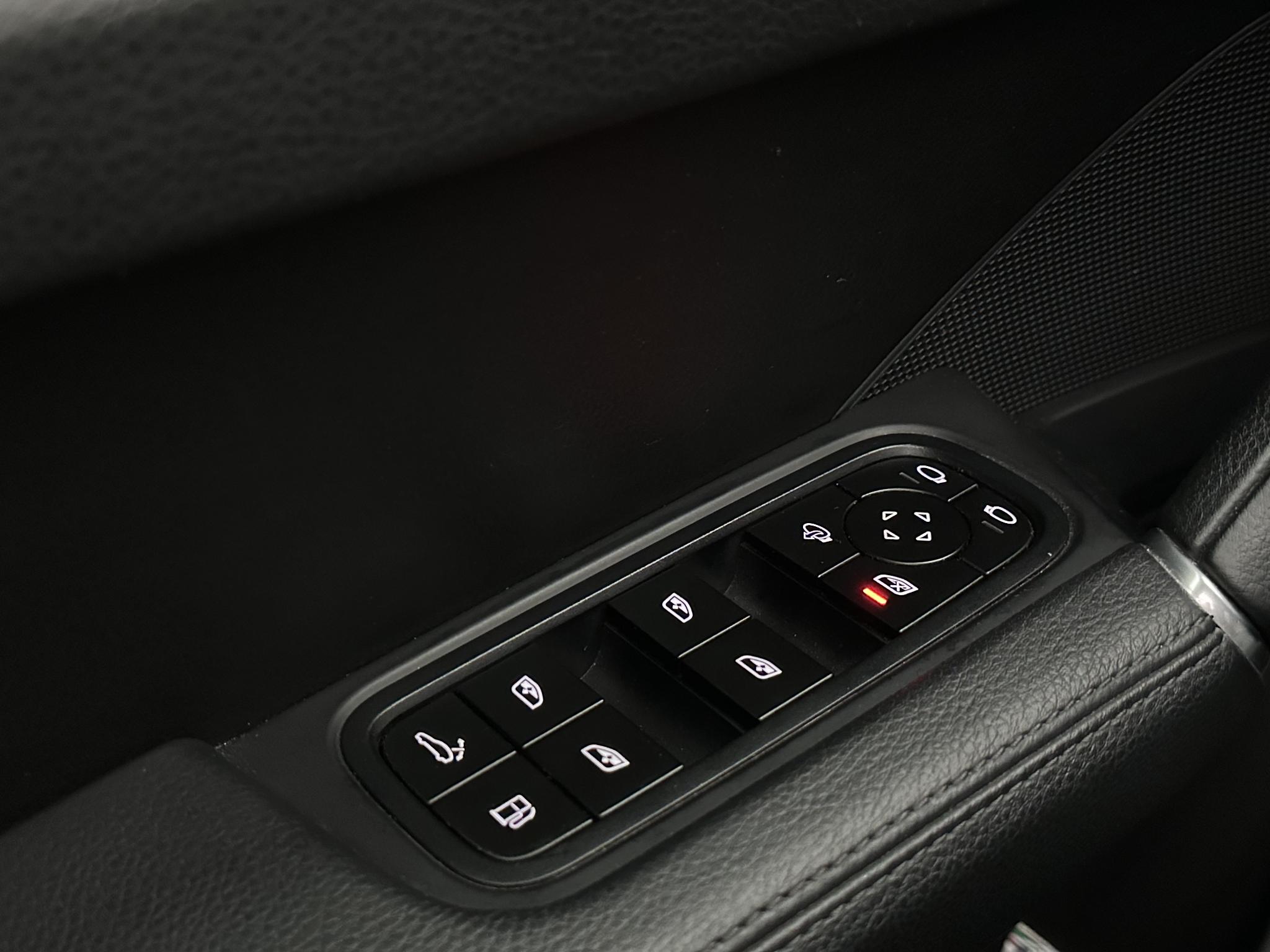 Foto van Porsche Cayenne E-hybrid
