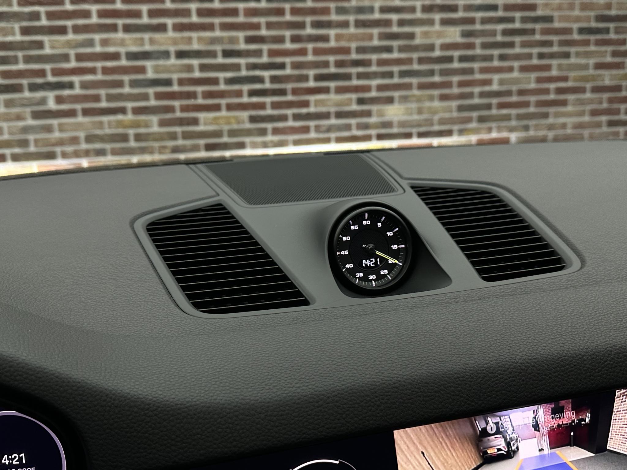 Foto van Porsche Cayenne E-hybrid