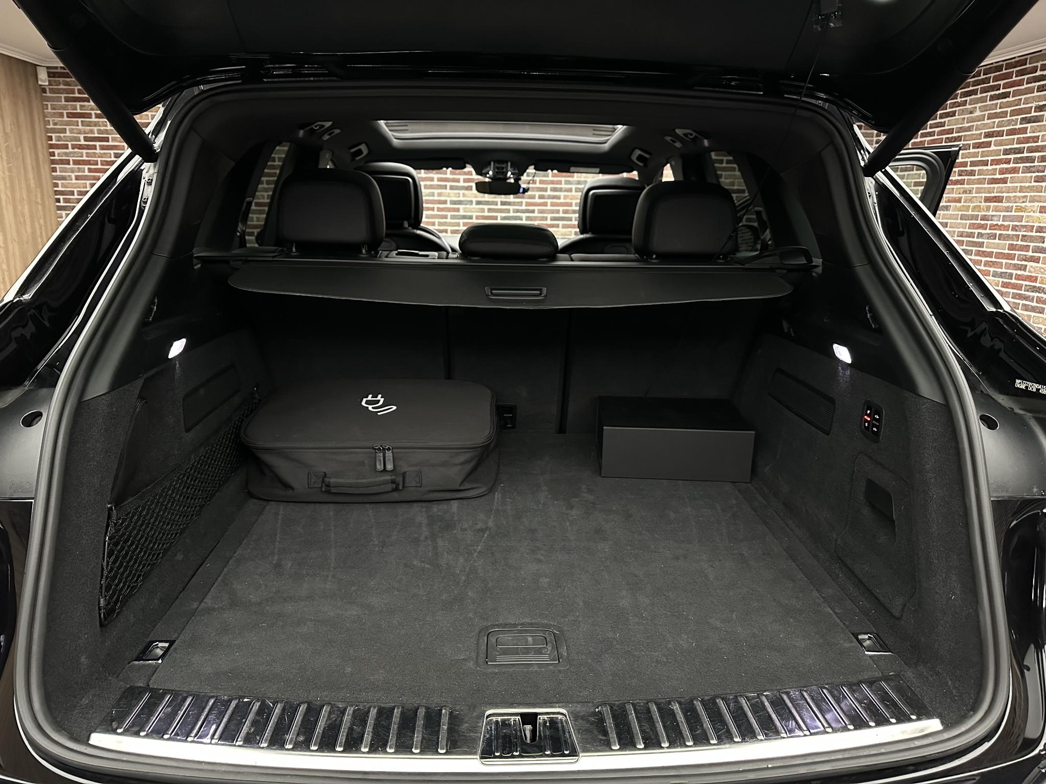 Foto van Porsche Cayenne E-hybrid